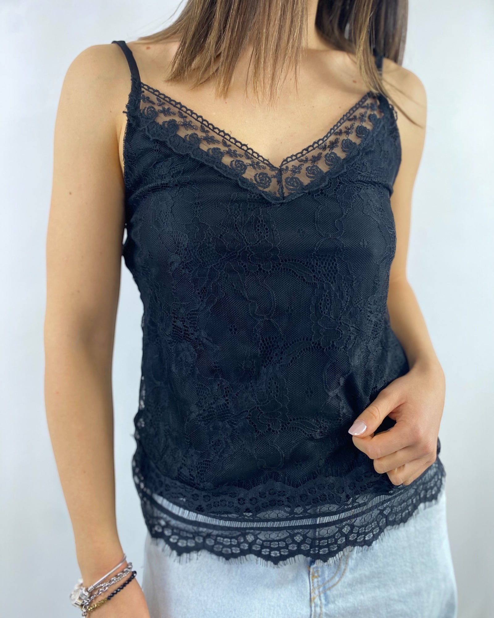 CECILE TOP PIZZO NERO