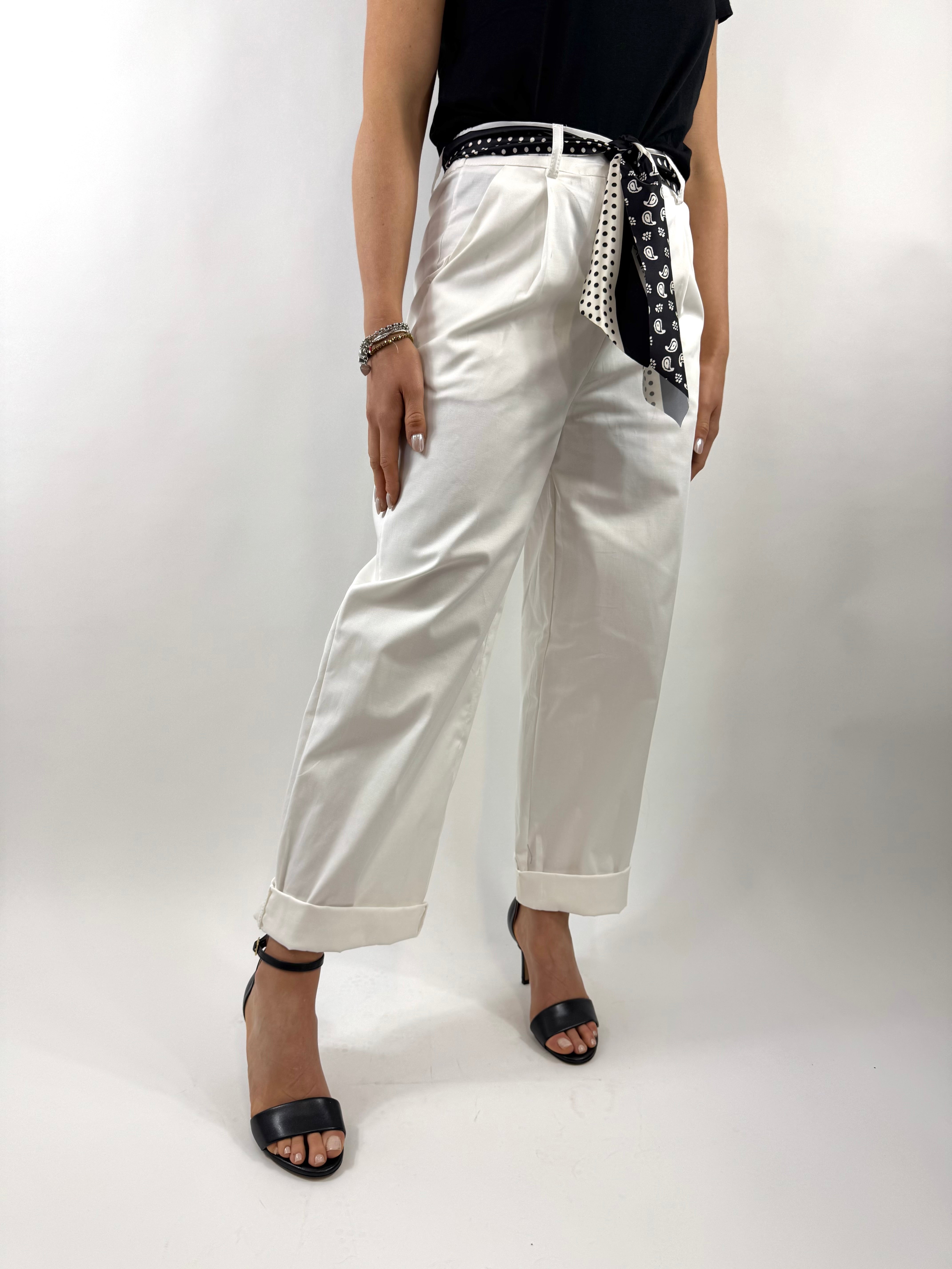 CECILE PANTALONE BIANCO CON FOULARD