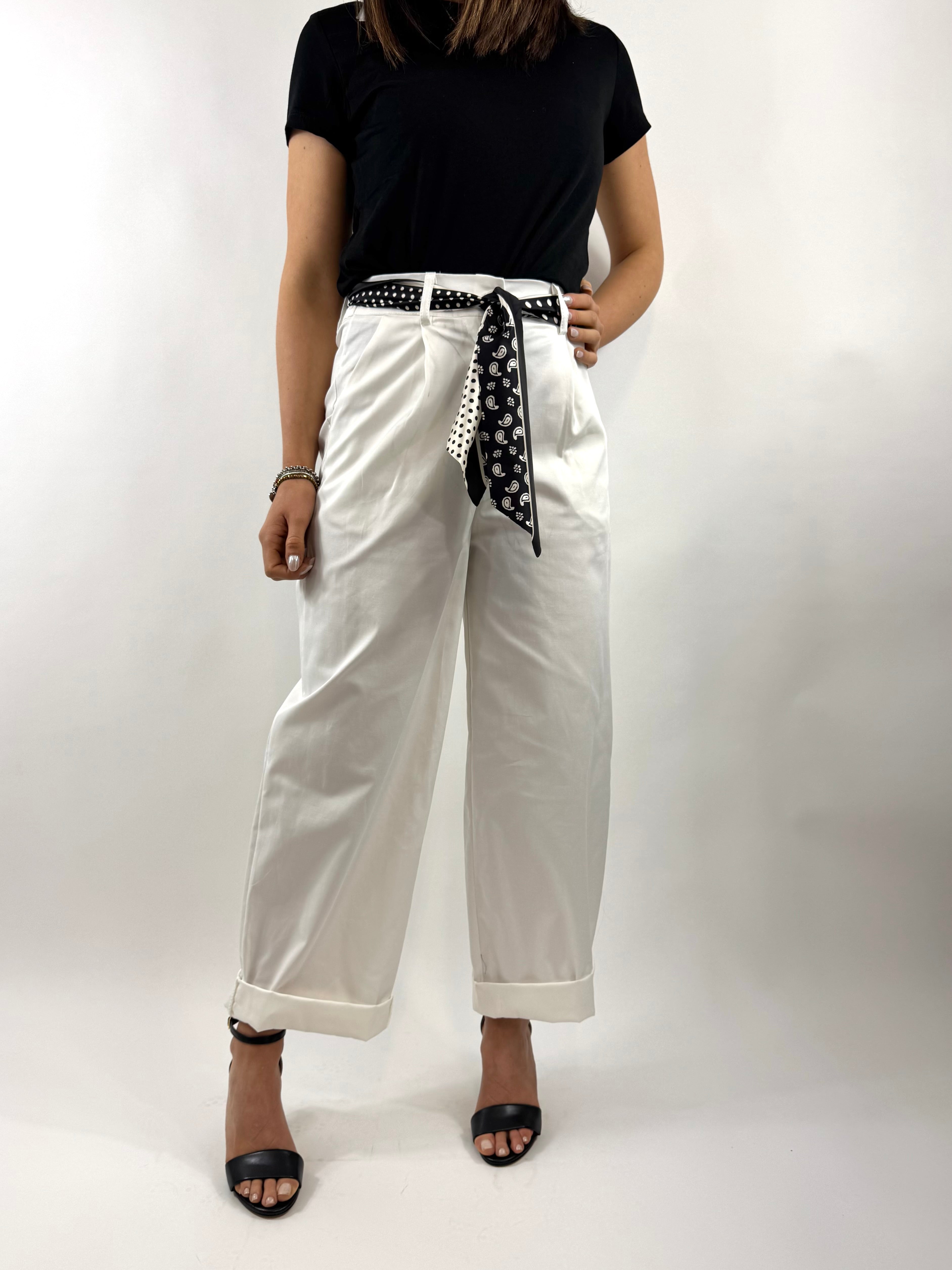 CECILE PANTALONE BIANCO CON FOULARD