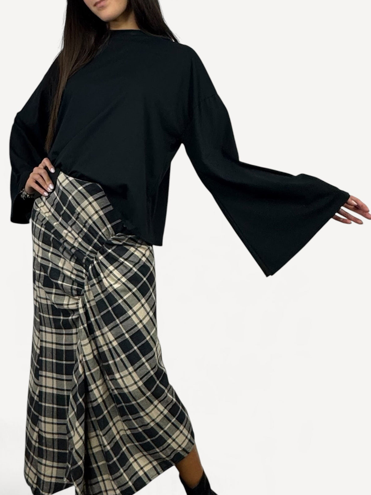 CECILE MAGLIA MANICA CALATA NERO