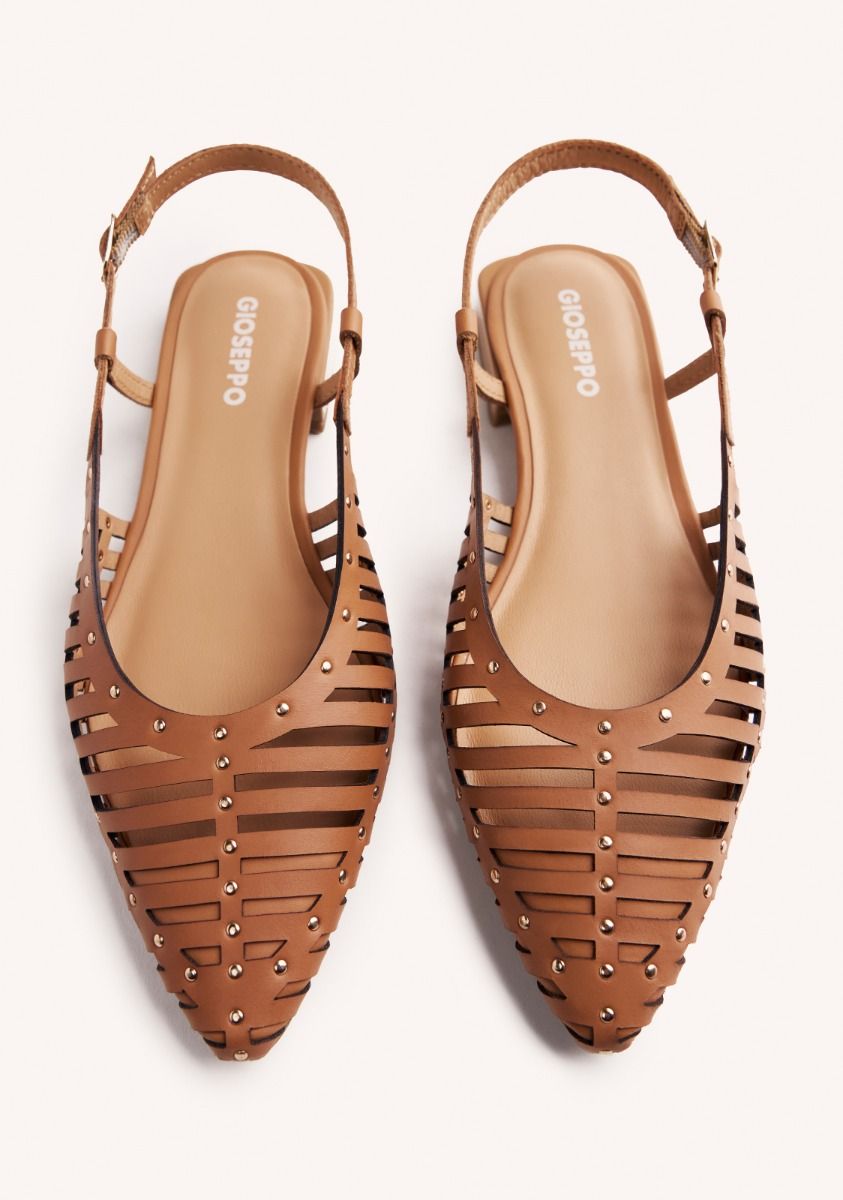 Gioseppo slingback donna in pelle con cinturini camel e borchiette oro