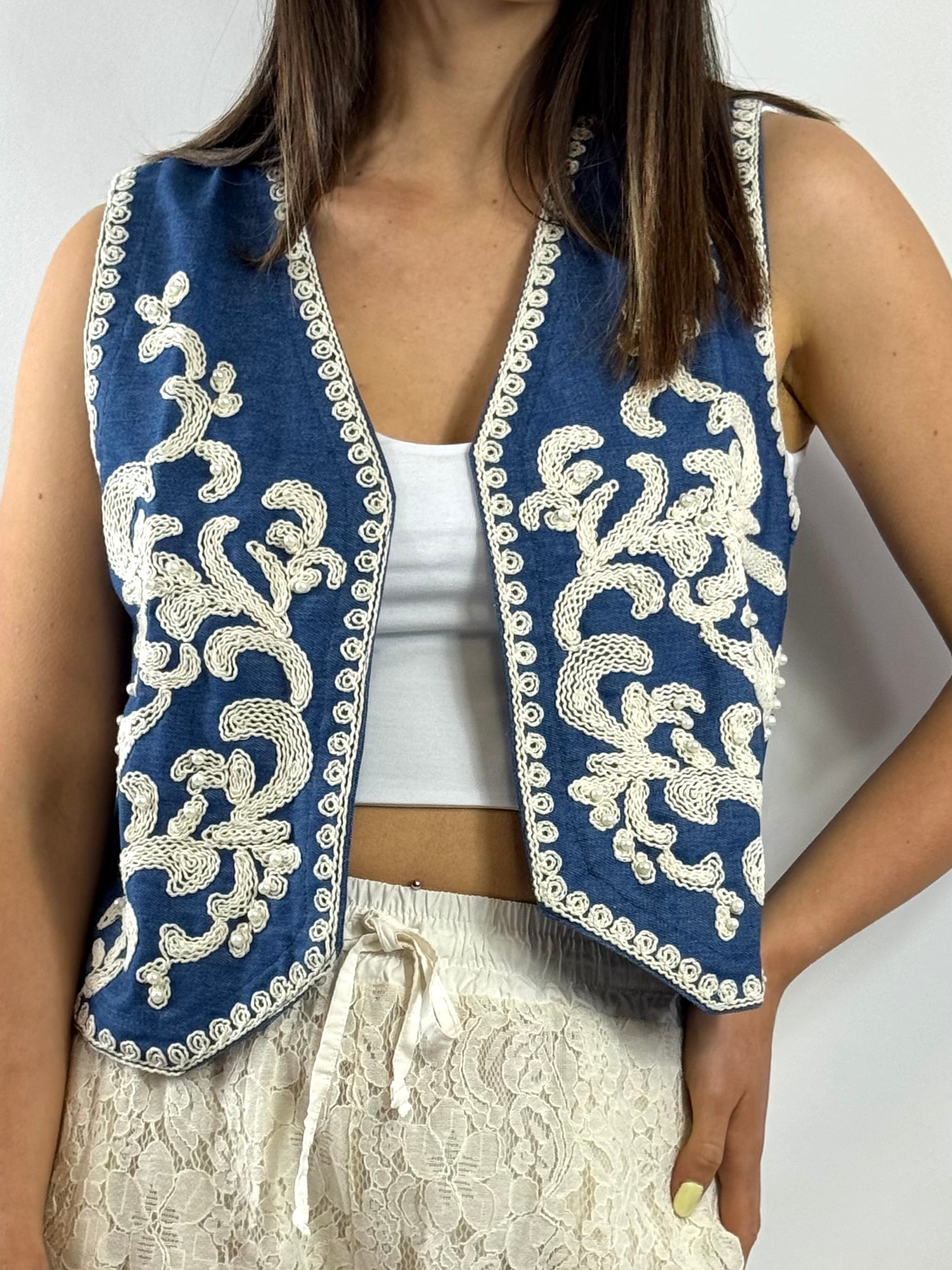 SUSY MIX GILET RICAMI E PERLINE DENIM