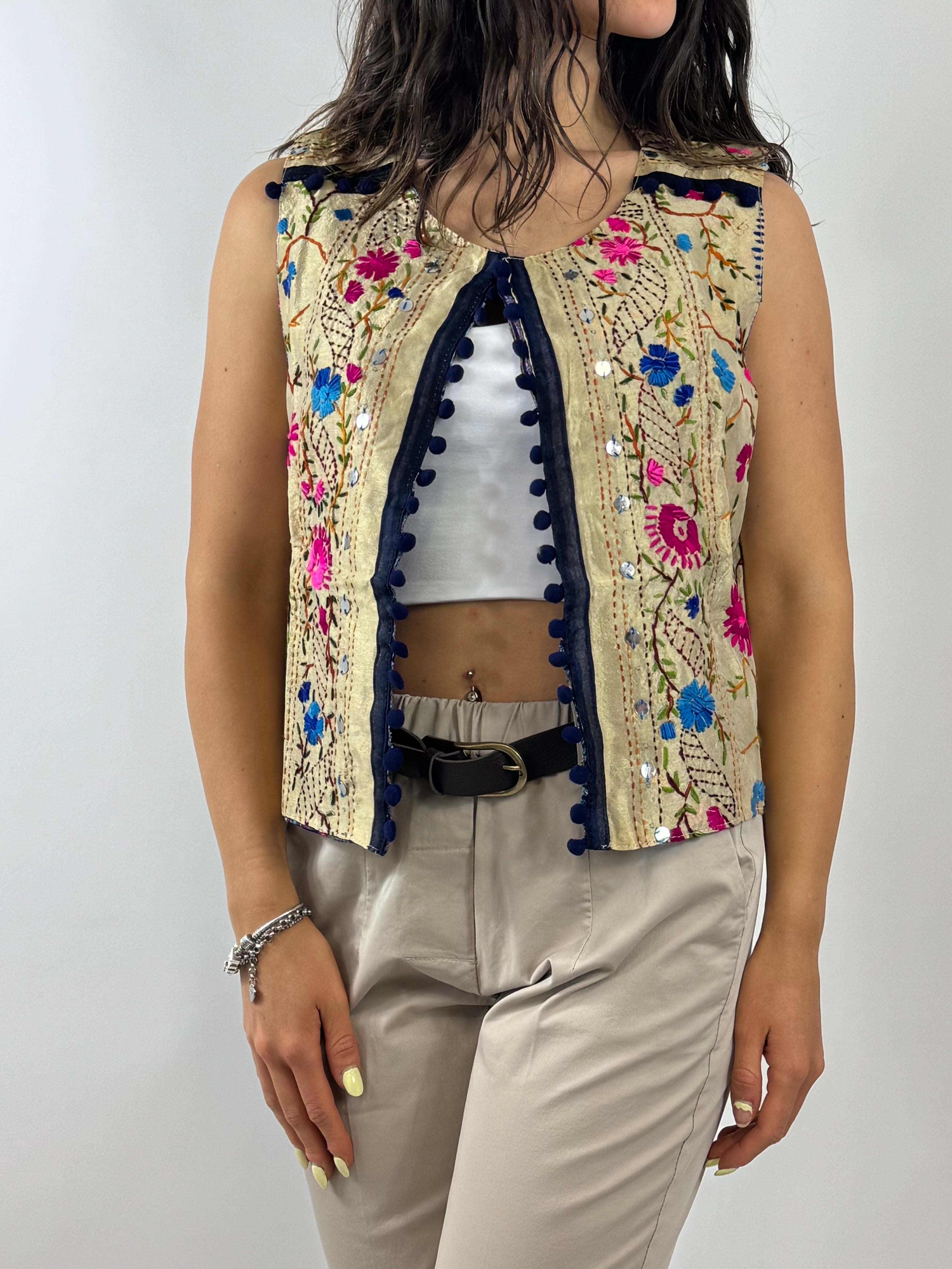 CECILE GILET SUZANI