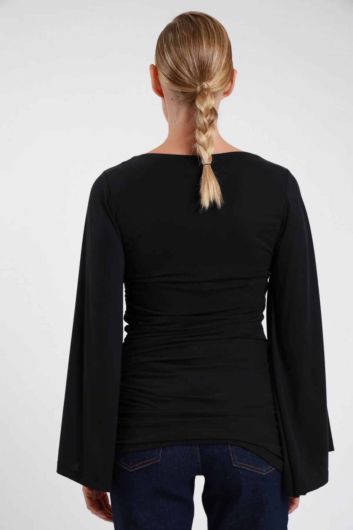 SUSY MIX MAGLIA CON ARRICCIO NERA