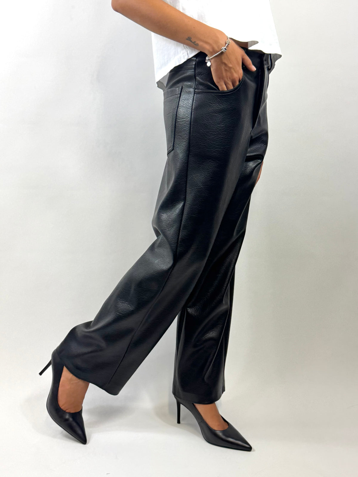 SUSY MIX PANTALONI ECOPELLE NERO