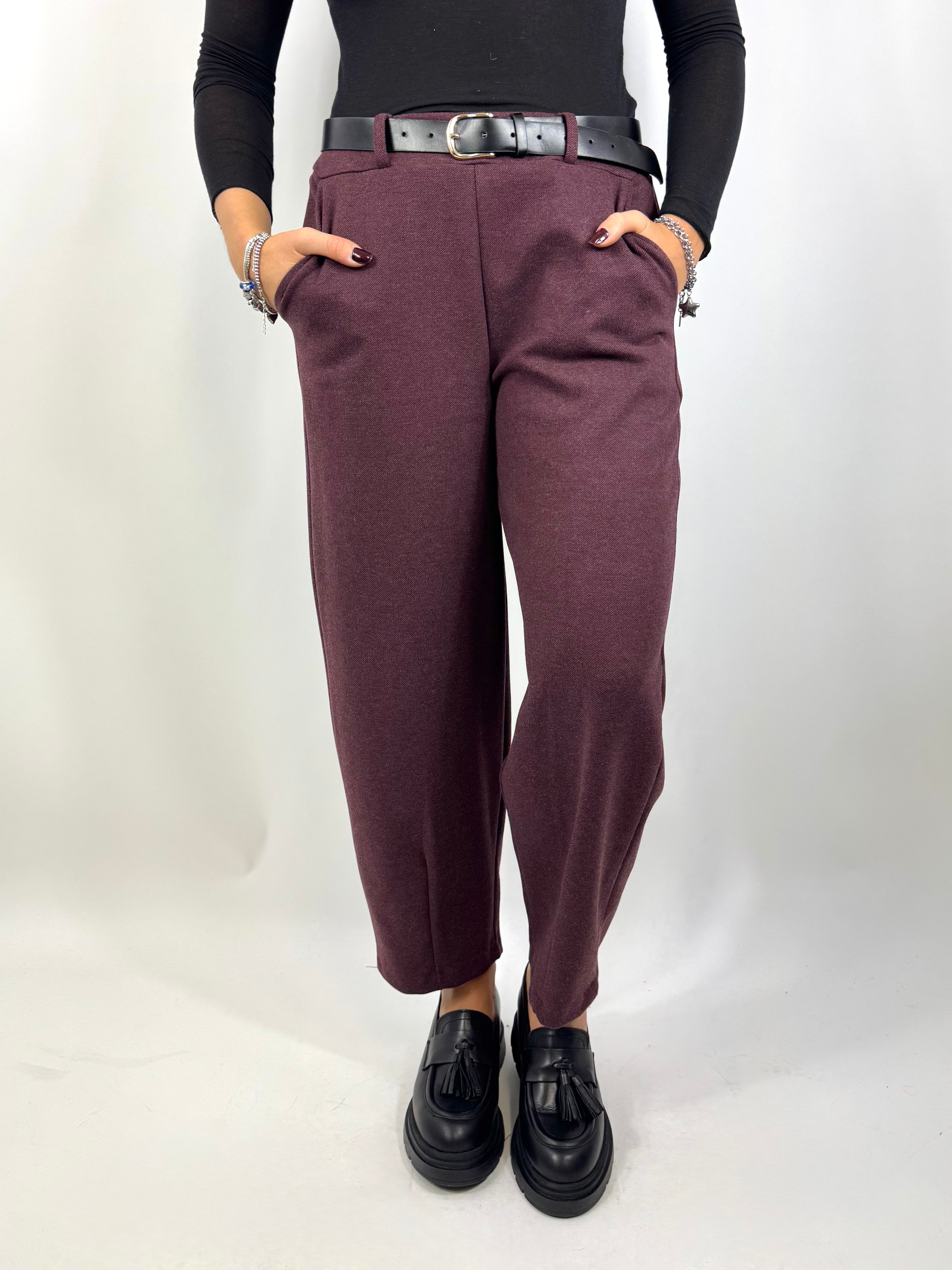 CECILE PANTALONI BORDEAUX CON CINTURA