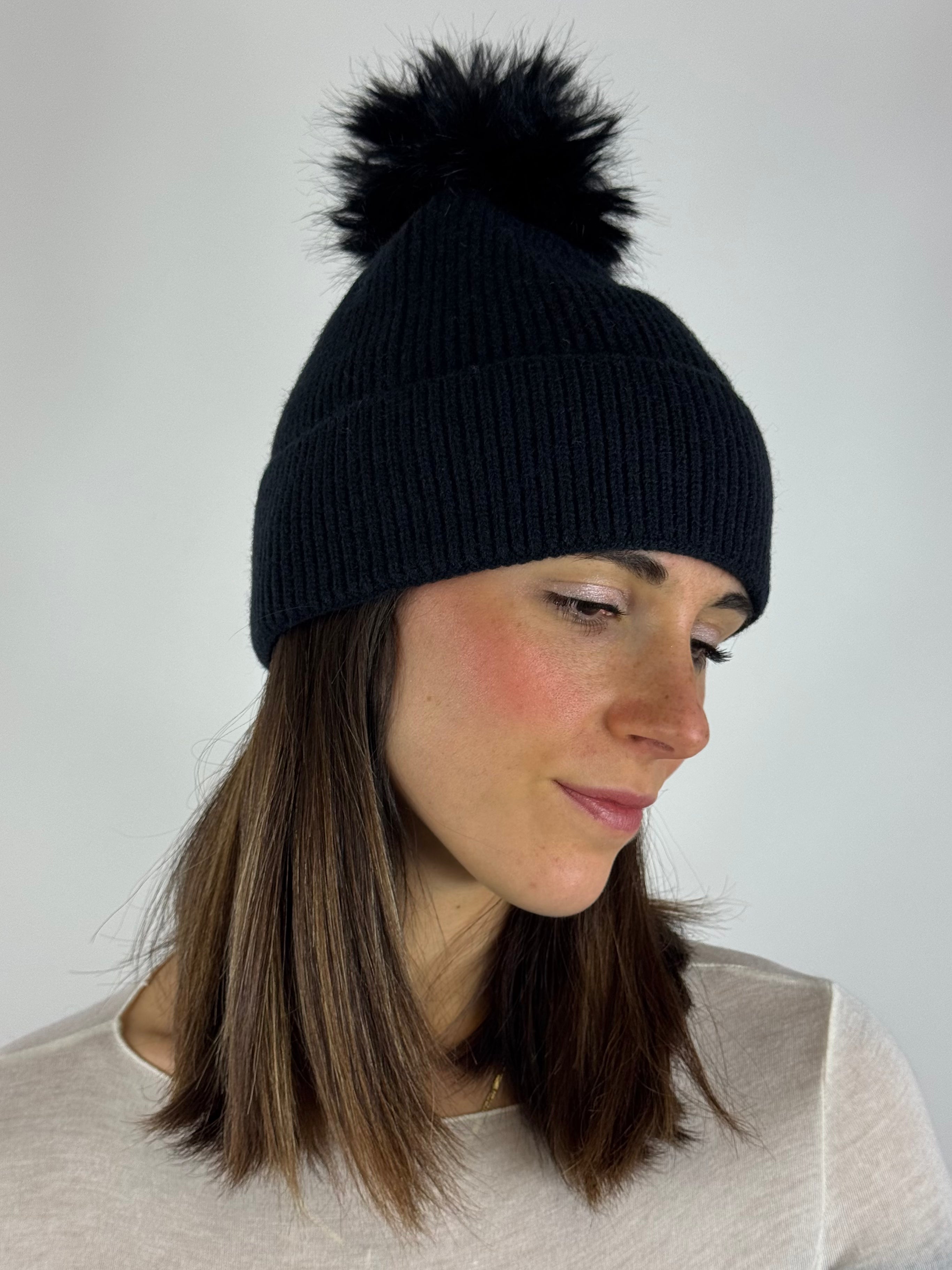 SUSY MIX CUFFIA PON PON NERA