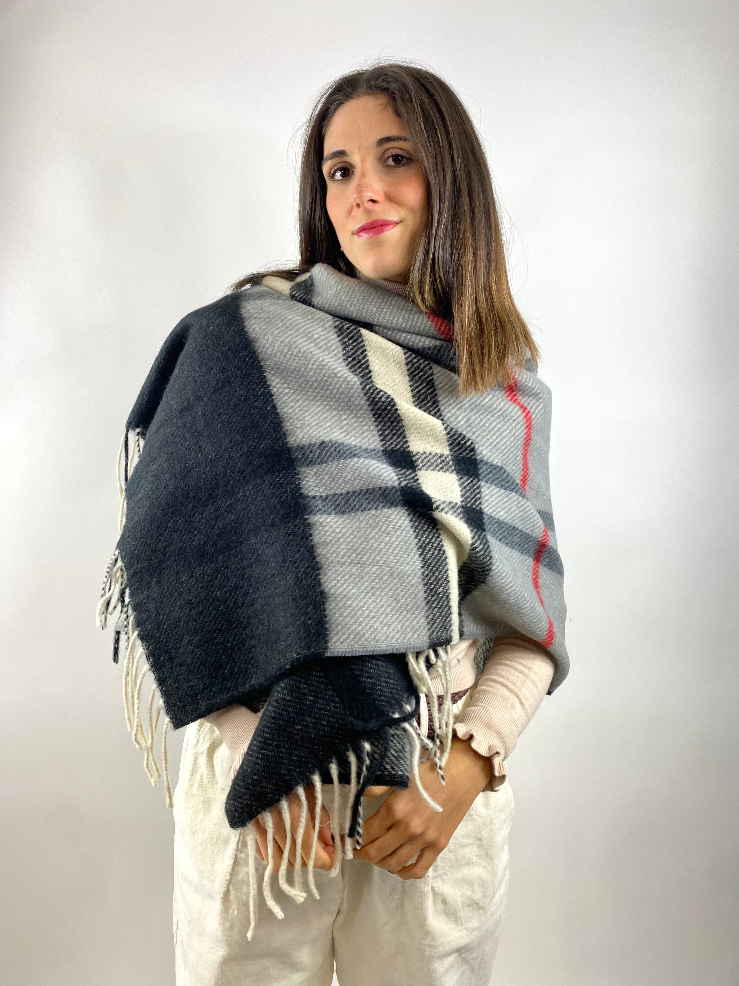 CECILE SCIARPA CHECK NERA E GRIGIA