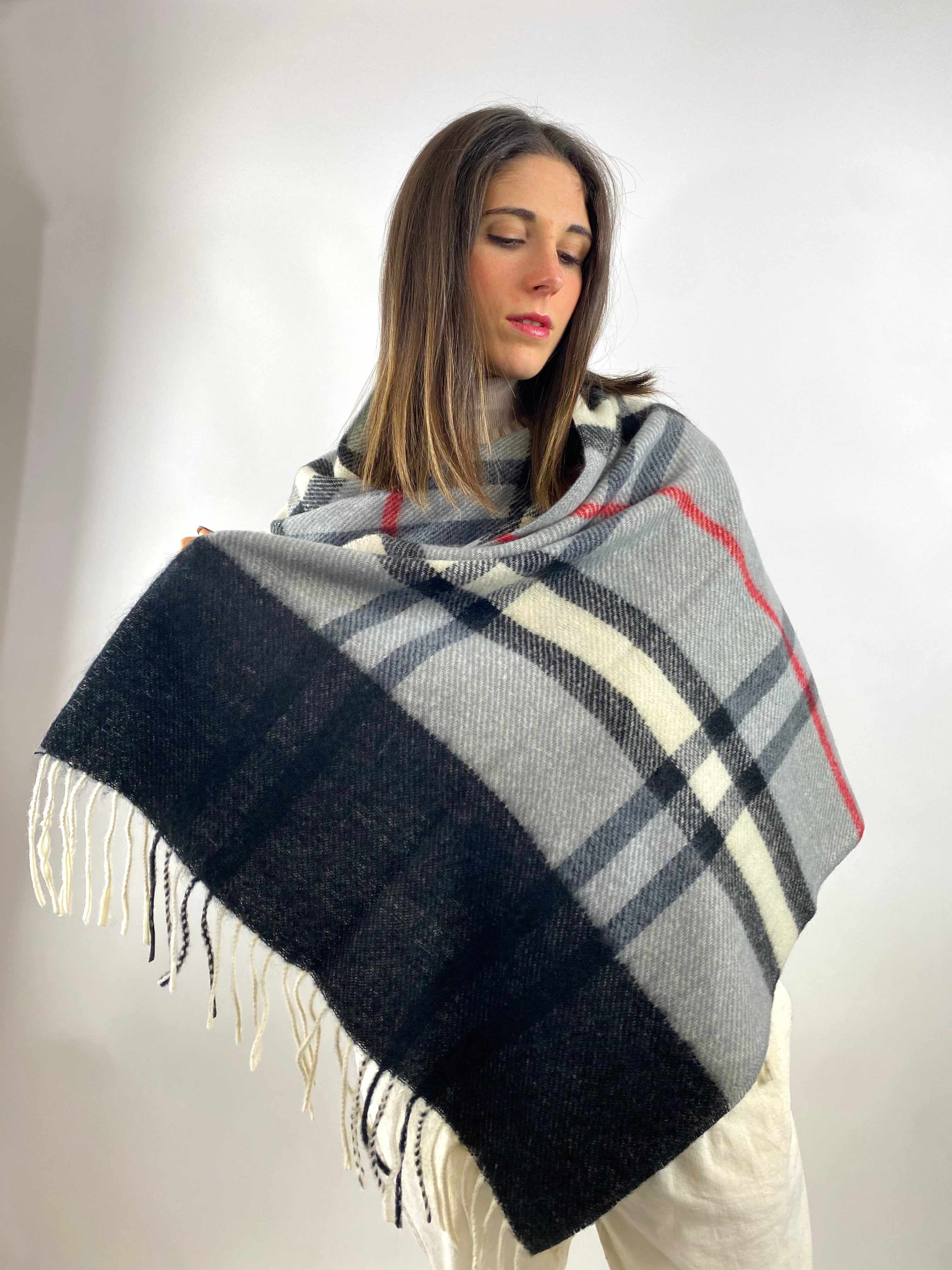 CECILE SCIARPA CHECK NERA E GRIGIA