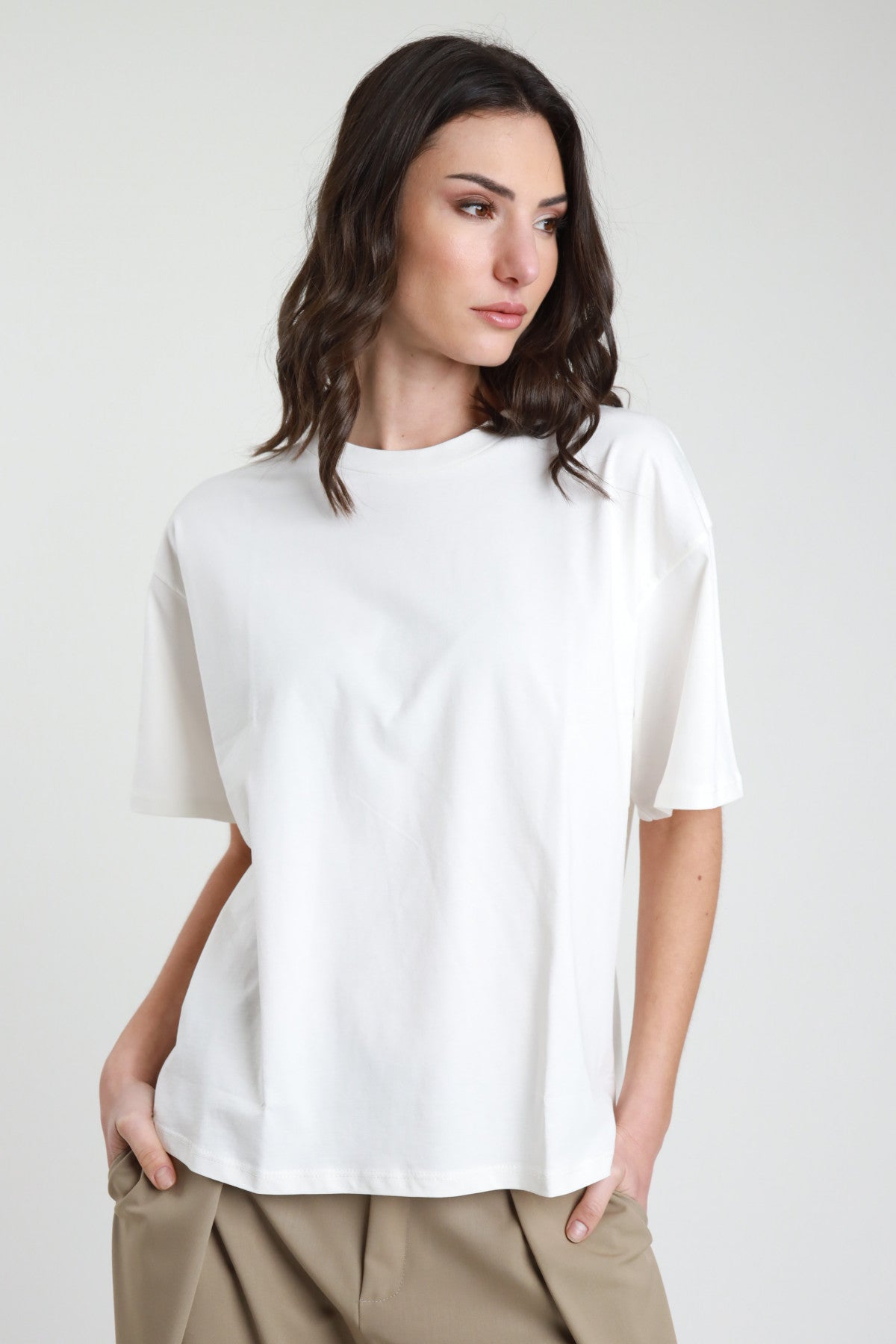 SUSY MIX T-SHIRT OVER LATTE