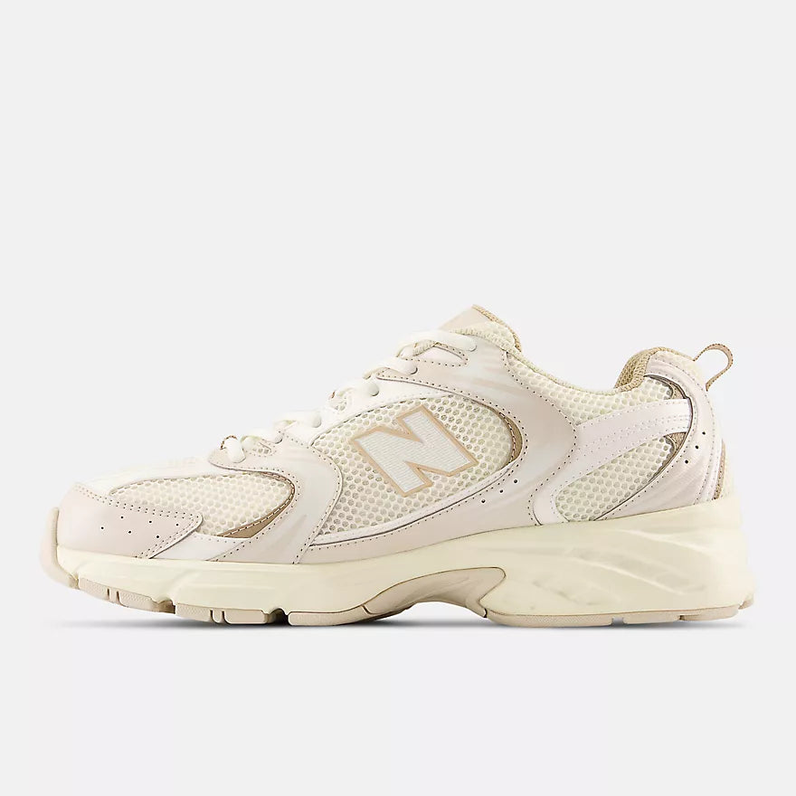 NEW BALANCE SNEAKERS MR530AA