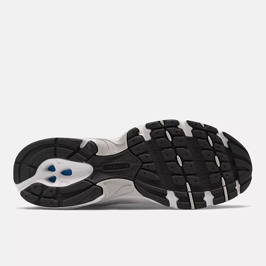 NEW BALANCE SNEAKERS MR530EMA