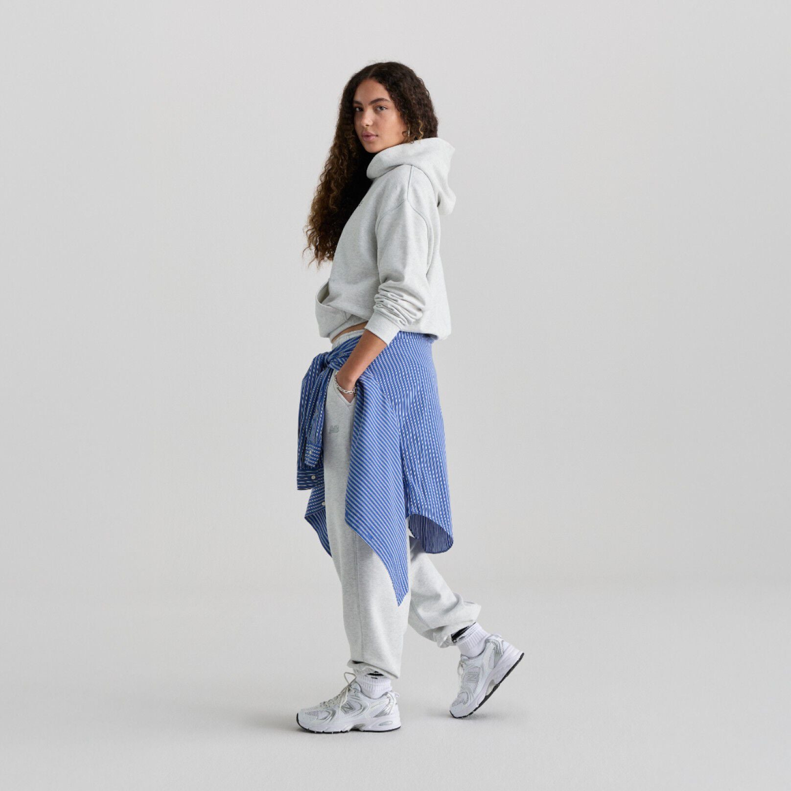 NEW BALANCE SNEAKERS MR530EMA