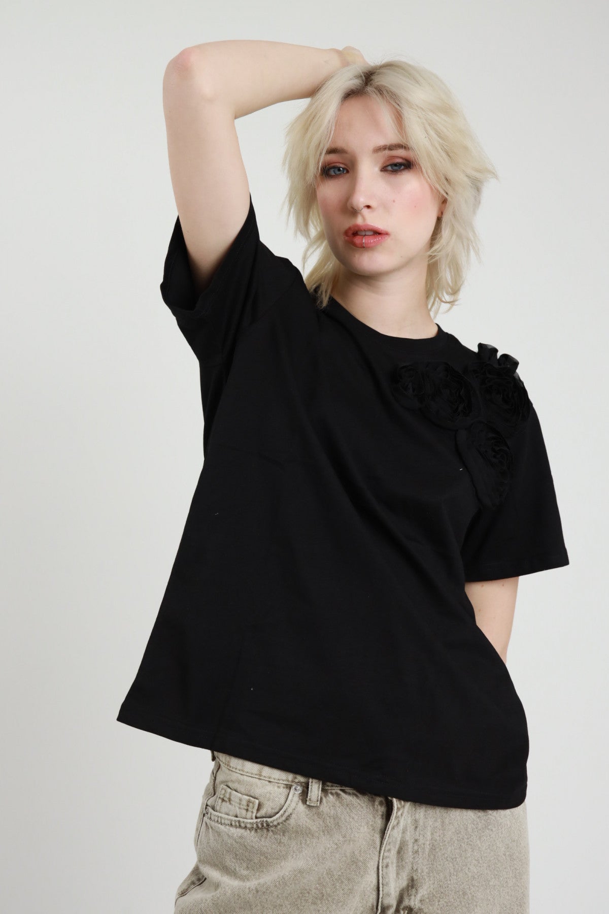 SUSY MIX T-SHIRT FIORI NERA