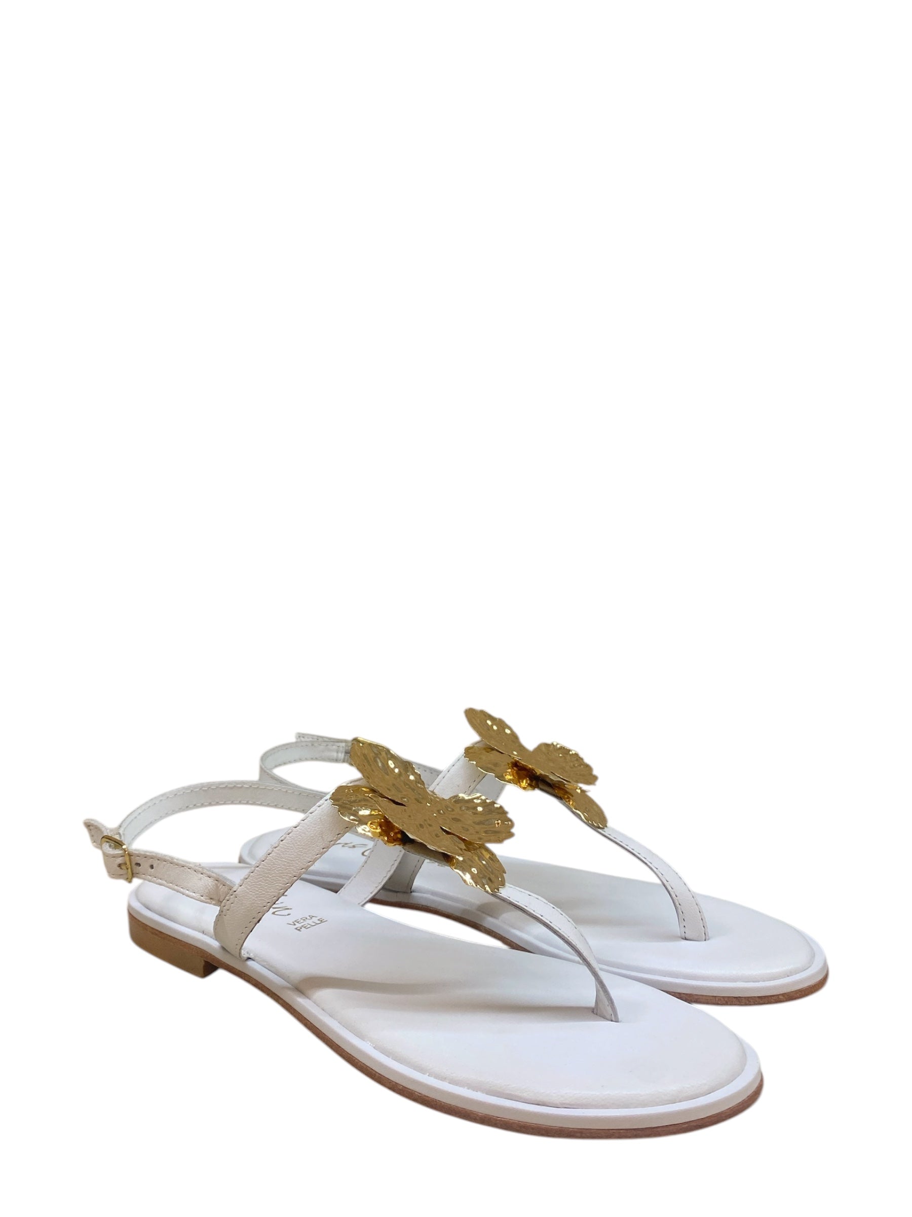 CRISTIN SANDALO INFRADITO CON FIORE ORO BIANCO