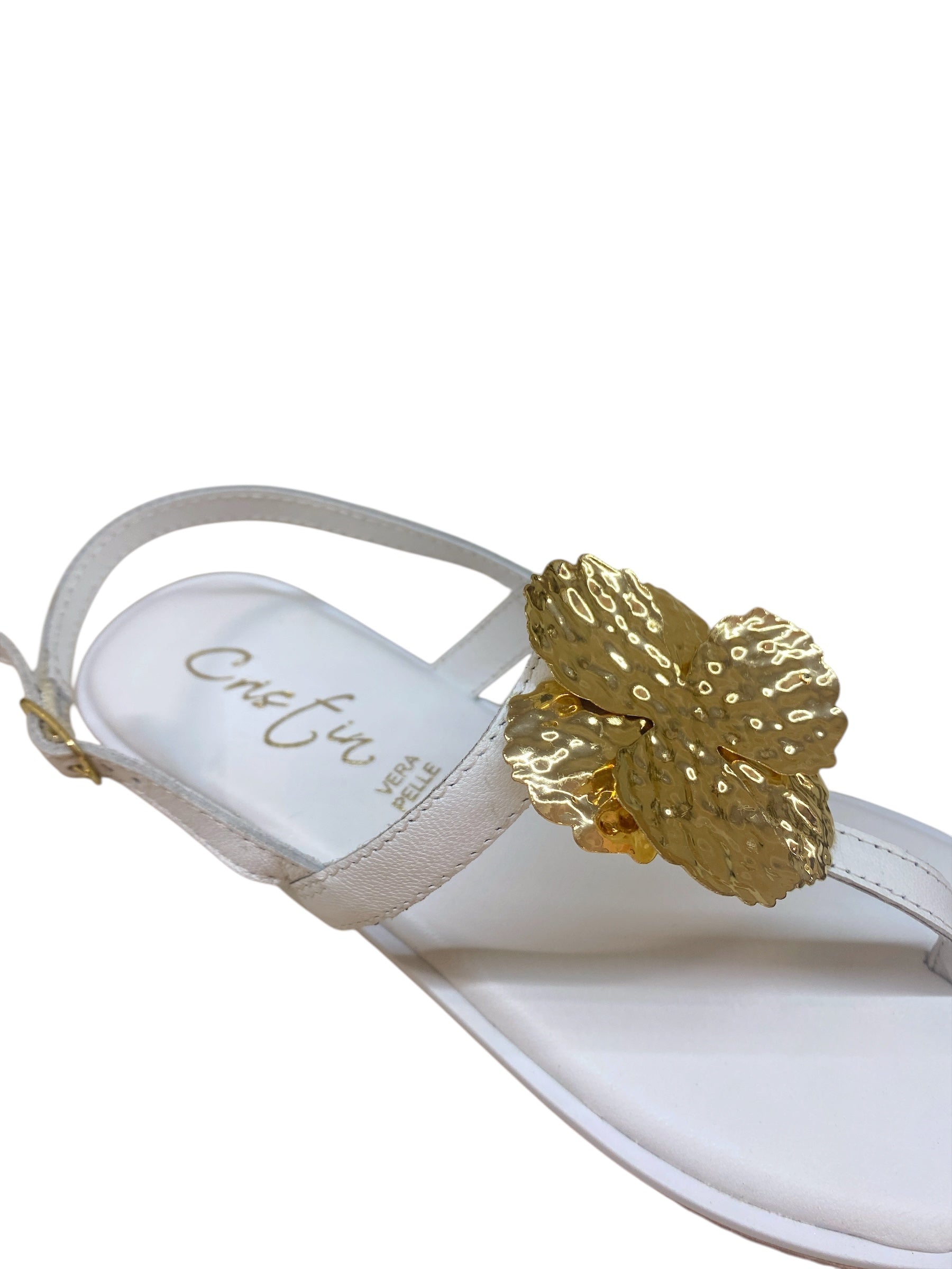 CRISTIN SANDALO INFRADITO CON FIORE ORO BIANCO