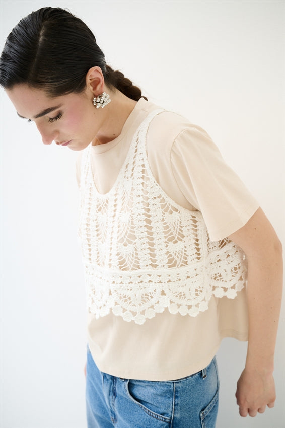 KIKISIX T-SHIRT CON TOP MACRAME BEIGE