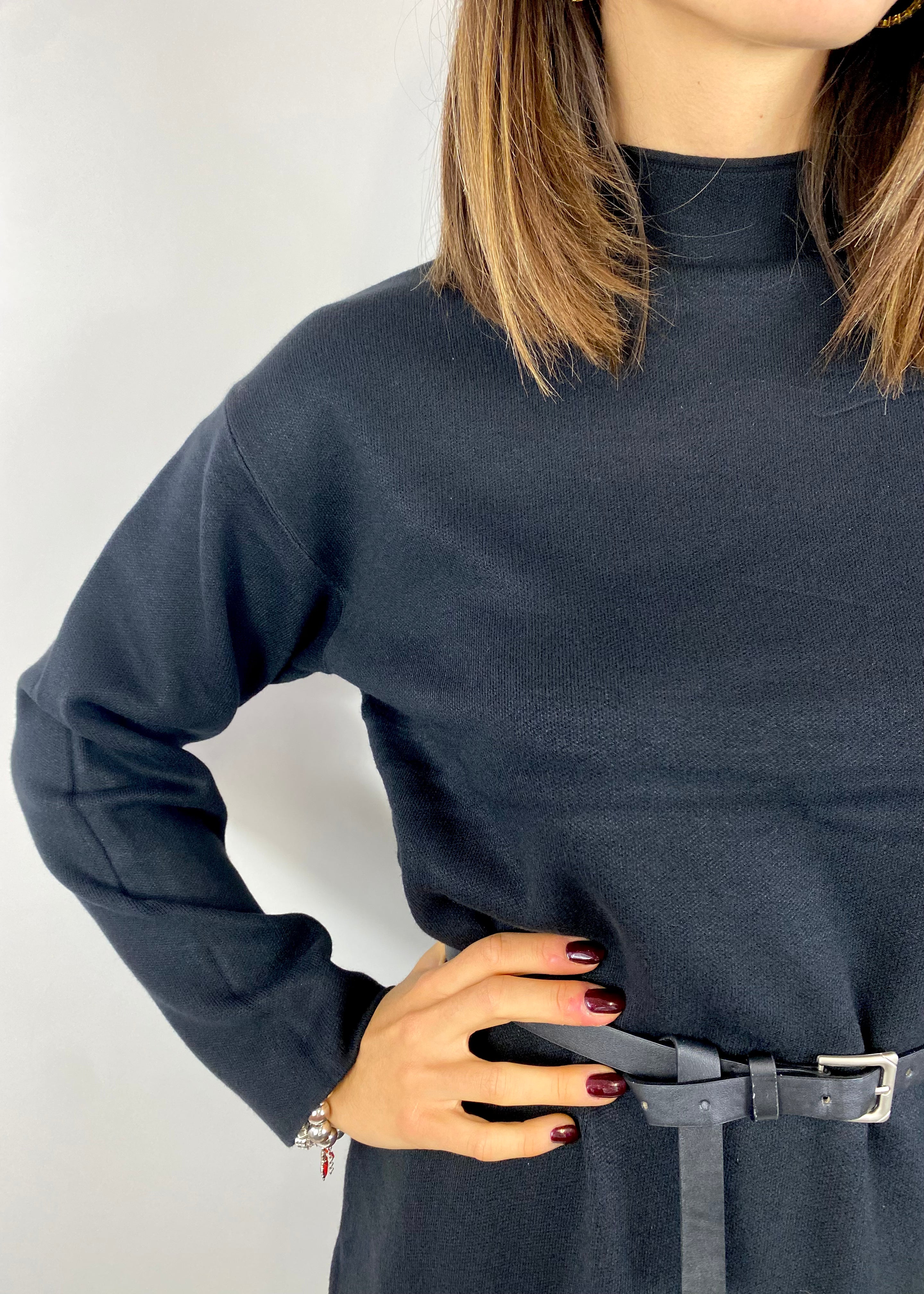 KIKISIX ABITO MAGLIA NERO