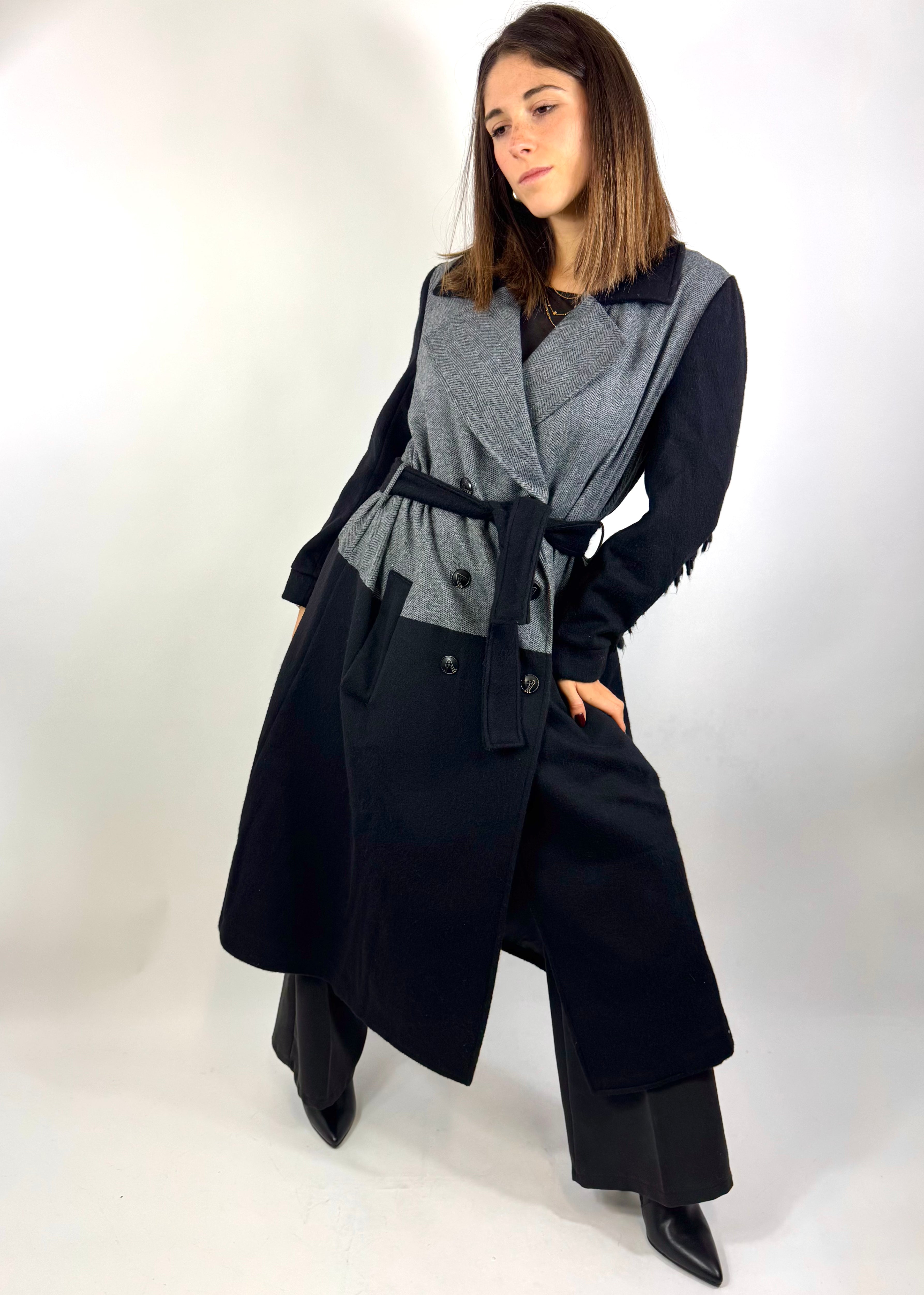 SUSY MIX CAPPOTTO VESTAGLIA NERO E GRIGIO