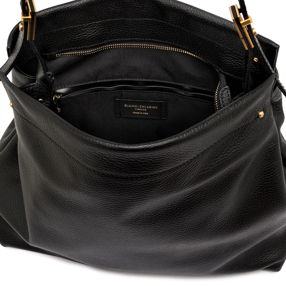 Gianni Chiarini Borsa a spalle realizzata in pelle martellata nero