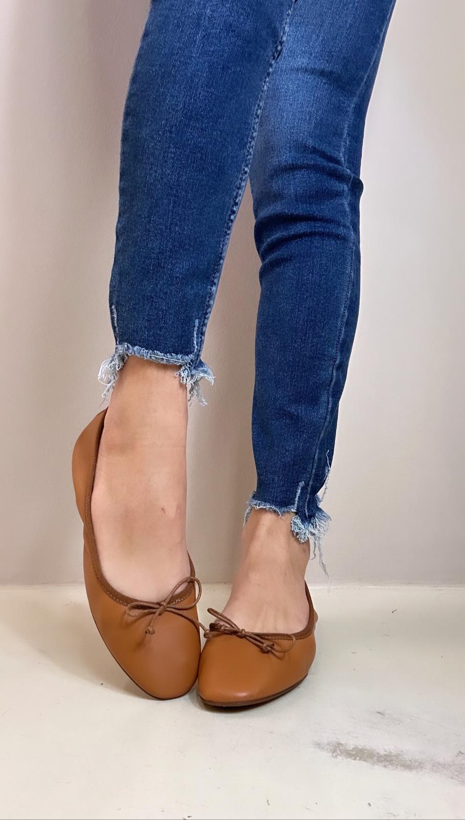 Ovyé Ballerina donna in pelle nappata color cuoio