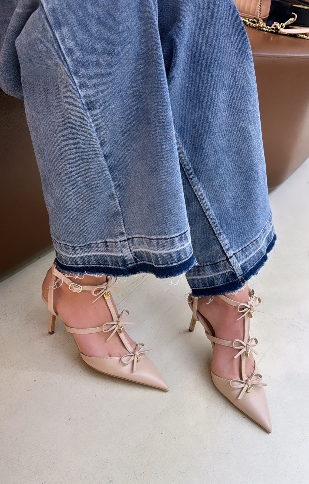 Divine Follie Slingback donna in ecopelle carne con fiocchetti e cuori oro