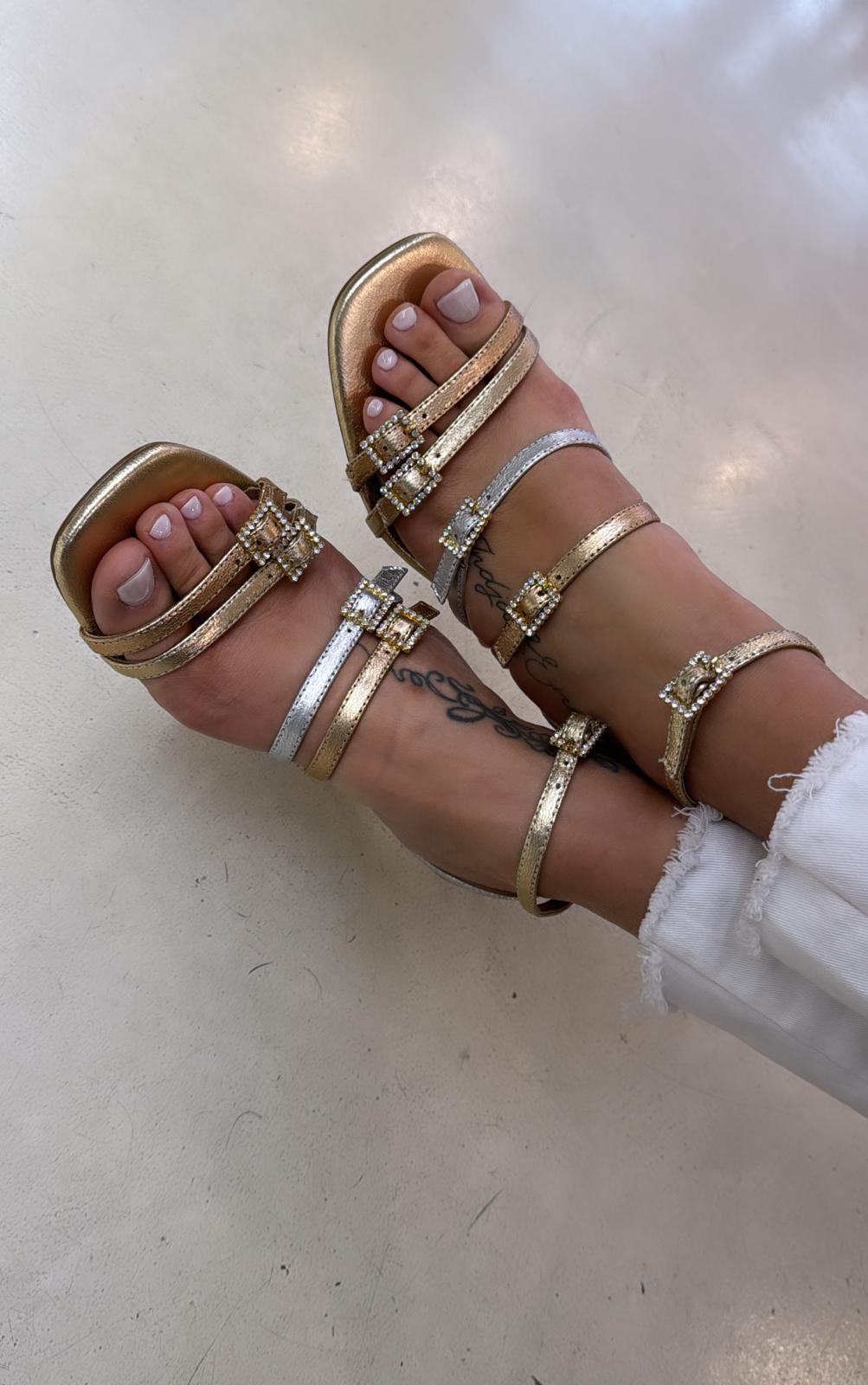 Exé Sandalo donna in laminato oro rosa e argento a fascette con fibbie gioiello