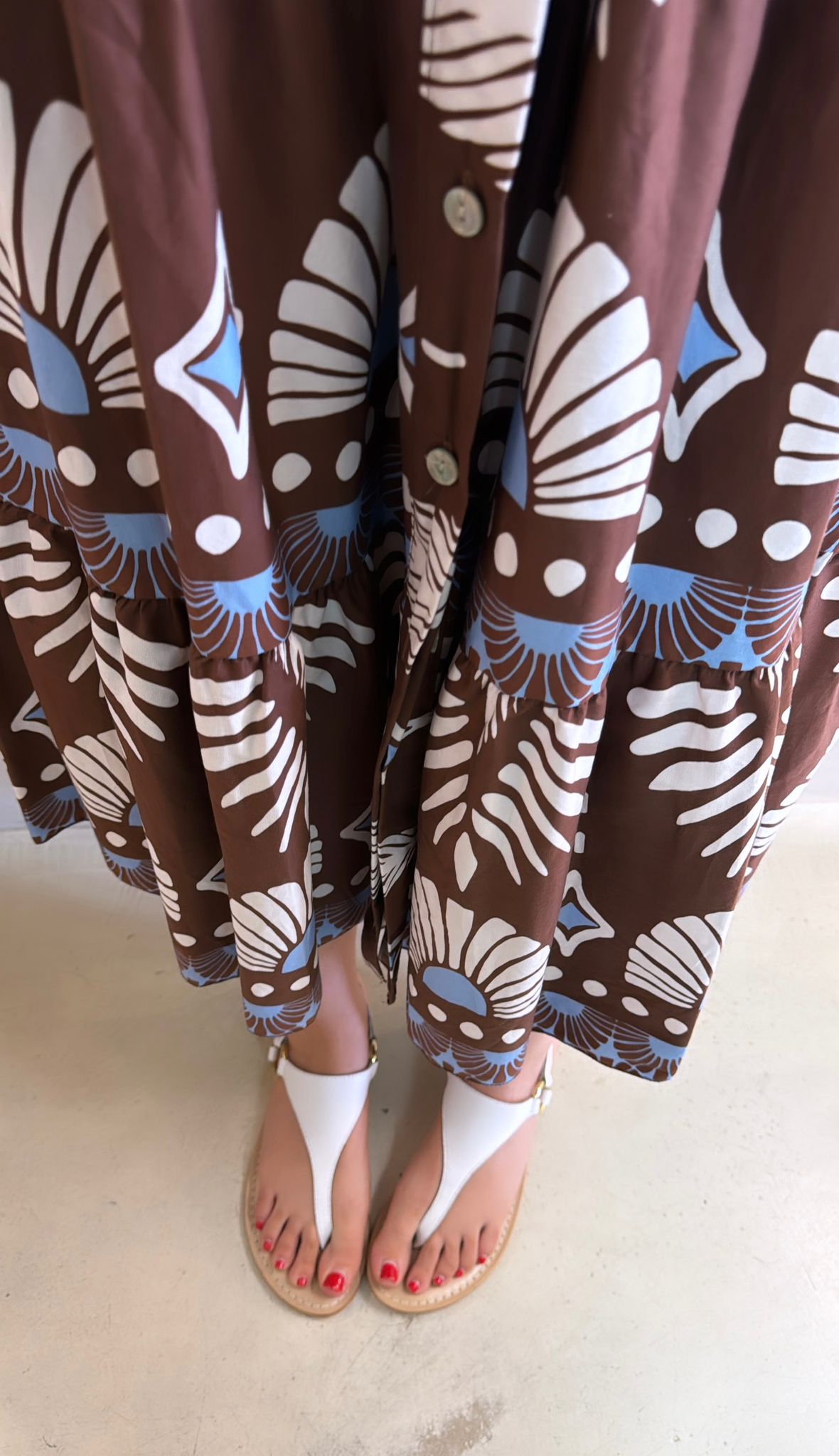Cristin Sandalo infradito donna in pelle bianco con dettagli oro