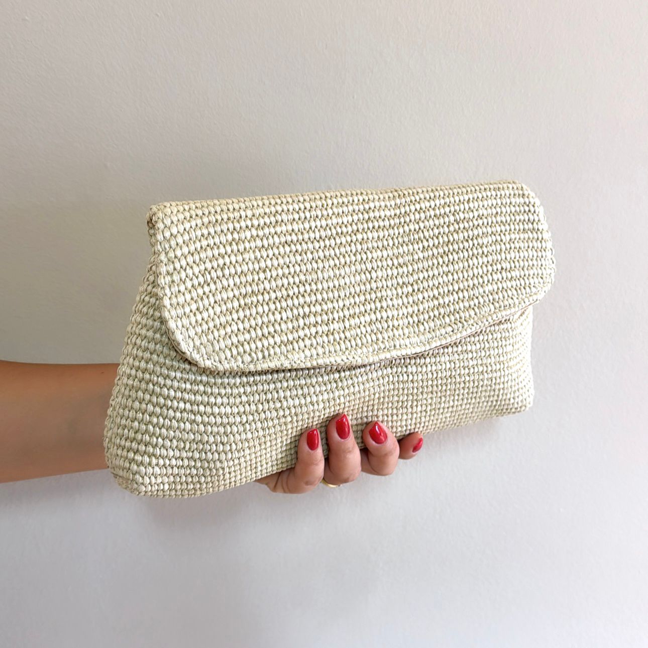 Anna Cecere Pochette in rafia naturale
