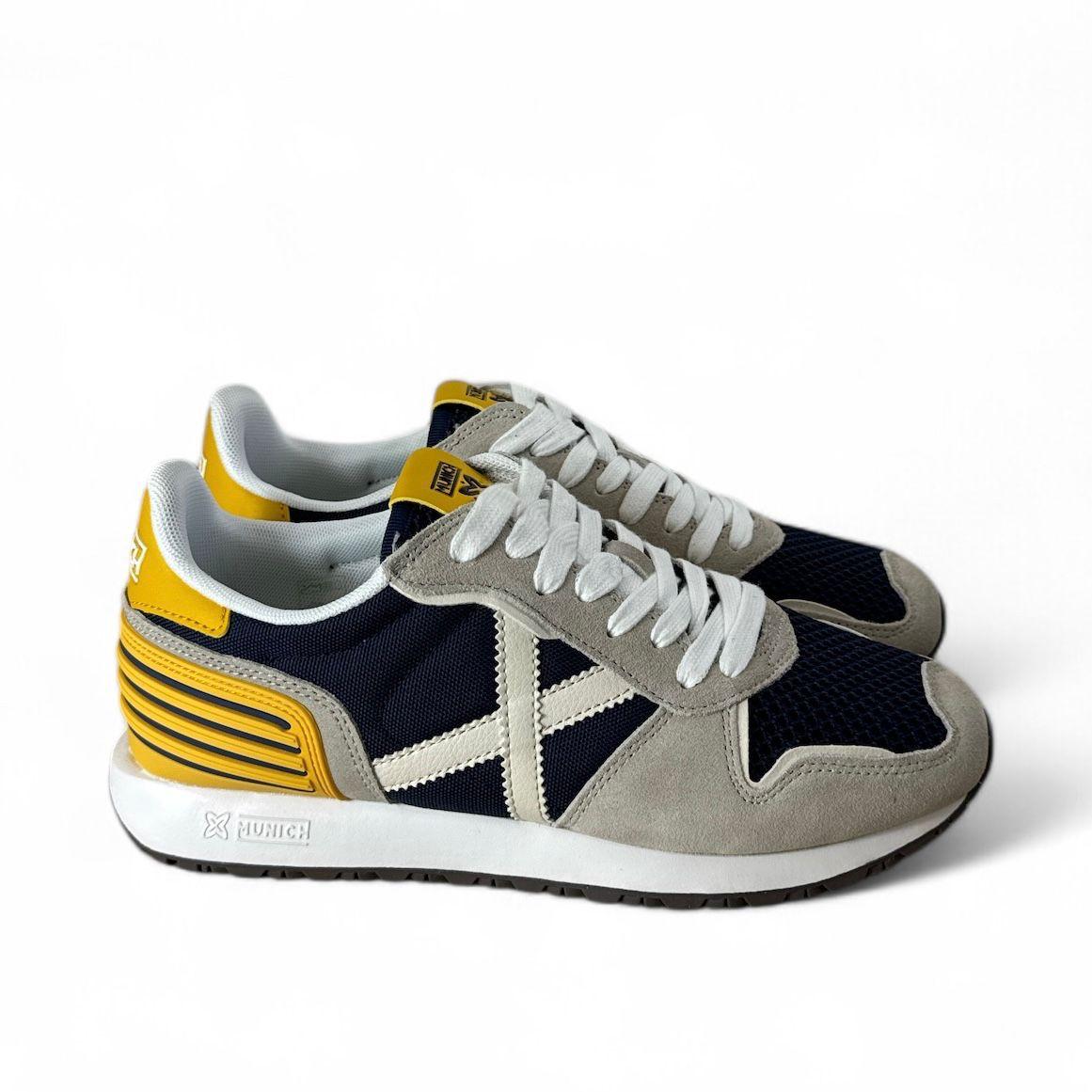Munich sneakers uomo in suede grigio e mesh di colore blu con inserti giallo