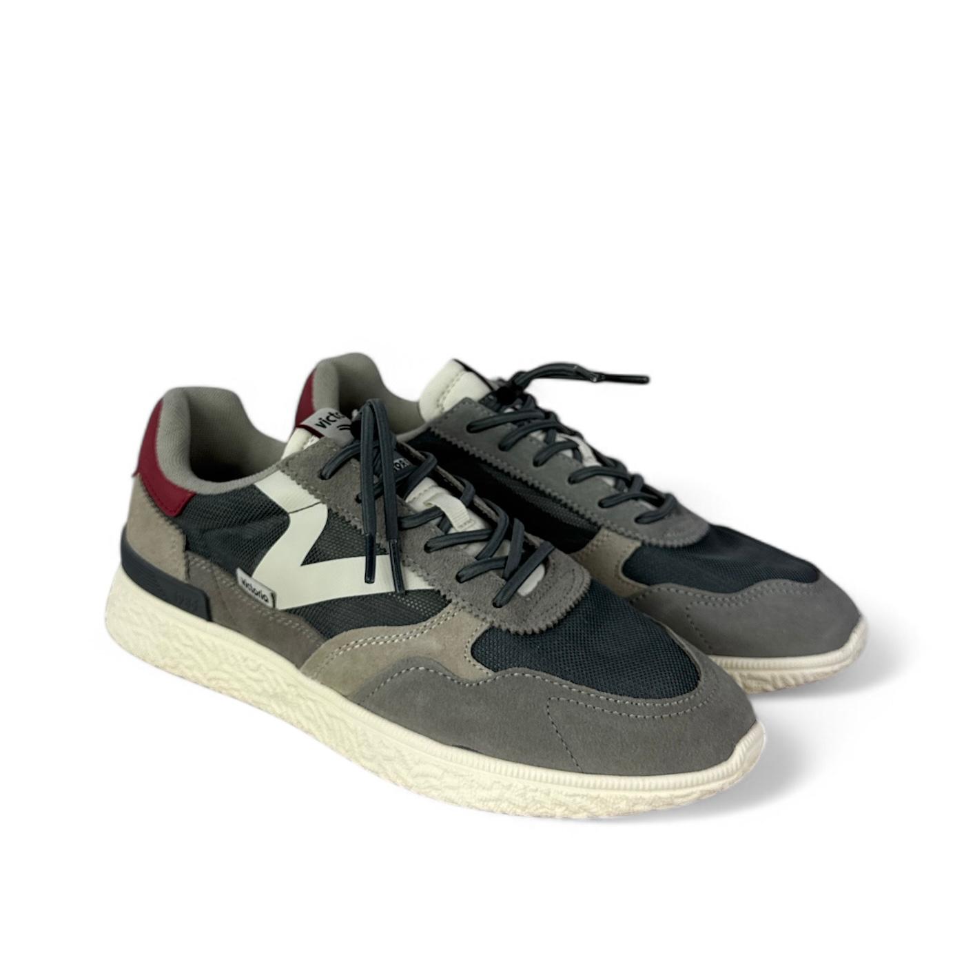 Victoria sneaker uomo in suede e rete nero e grigio con gonfietto rosso