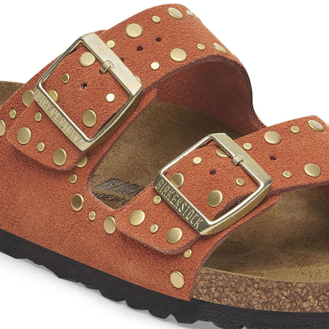 Birkenstock ciabatte donna due fasce in suede color ruggine con rivetti