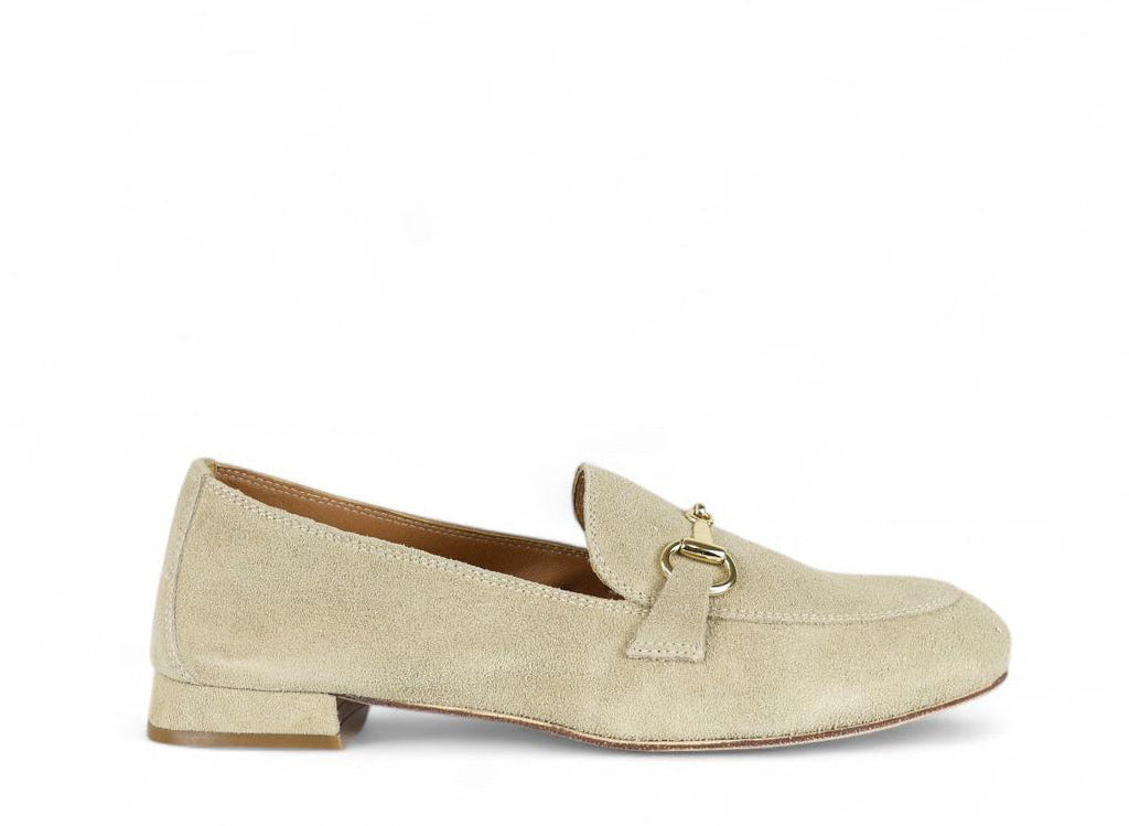 Divine Follie mocassini donna in suede beige con morsetto platino