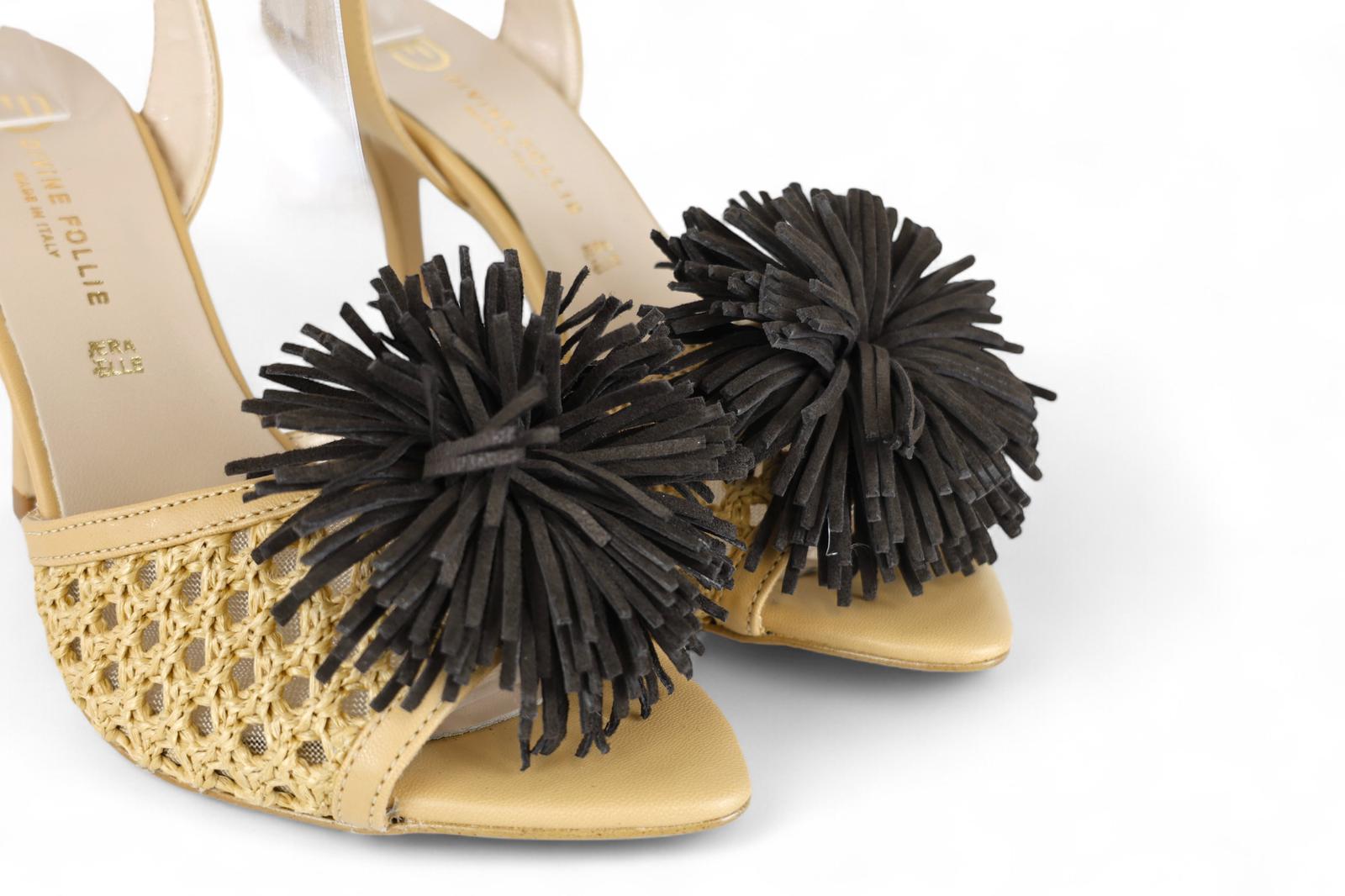 Divine Follie sandalo donna tacco alto in pelle traforata e ponpon