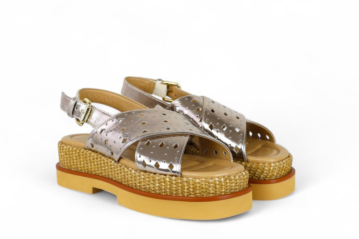 Elvio Zanon sandalo donna in laminato con fasce incrociate con motivi geometrici
