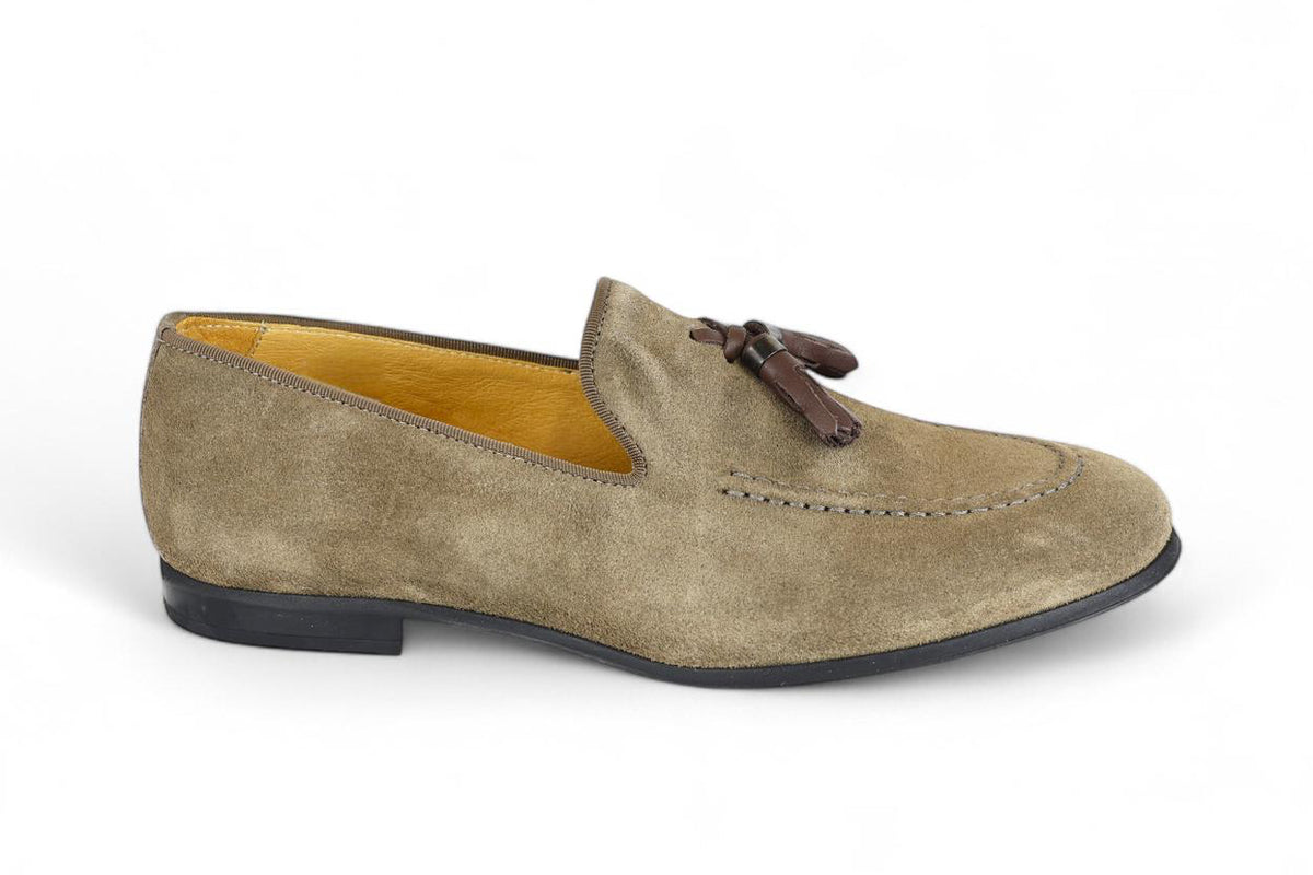 Exton mocassino uomo in suede taupe con nappe cacao