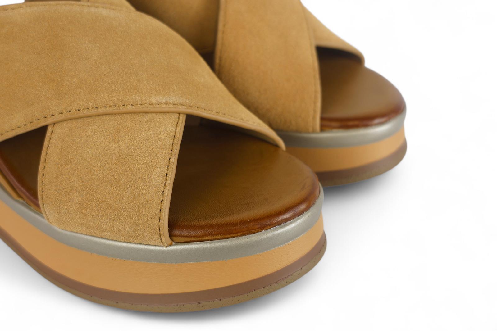 INUOVO sandali con zeppa donna fasce suede incrociato cuoio