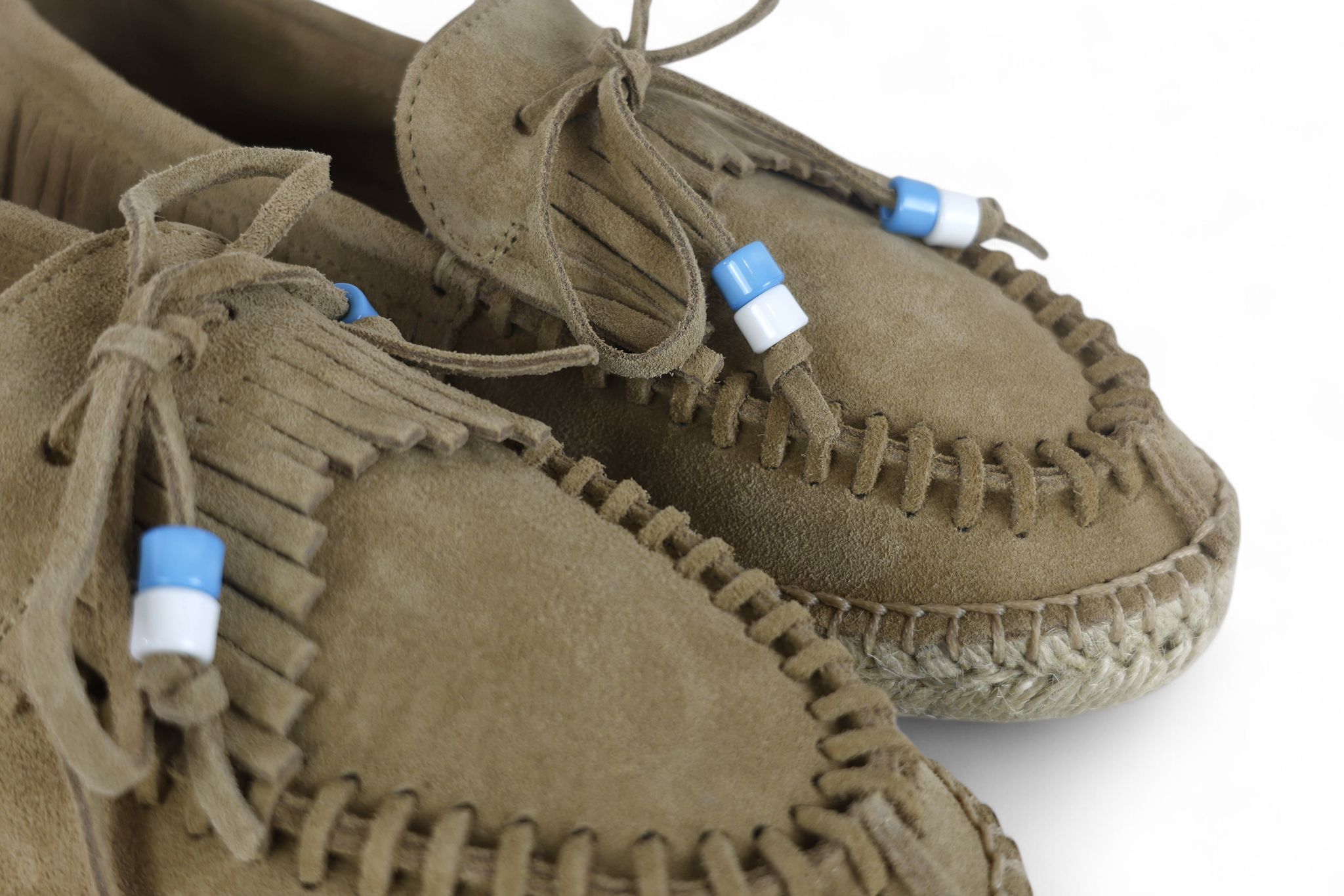 Lagoa mocassino donna in suede beige con frange e perline