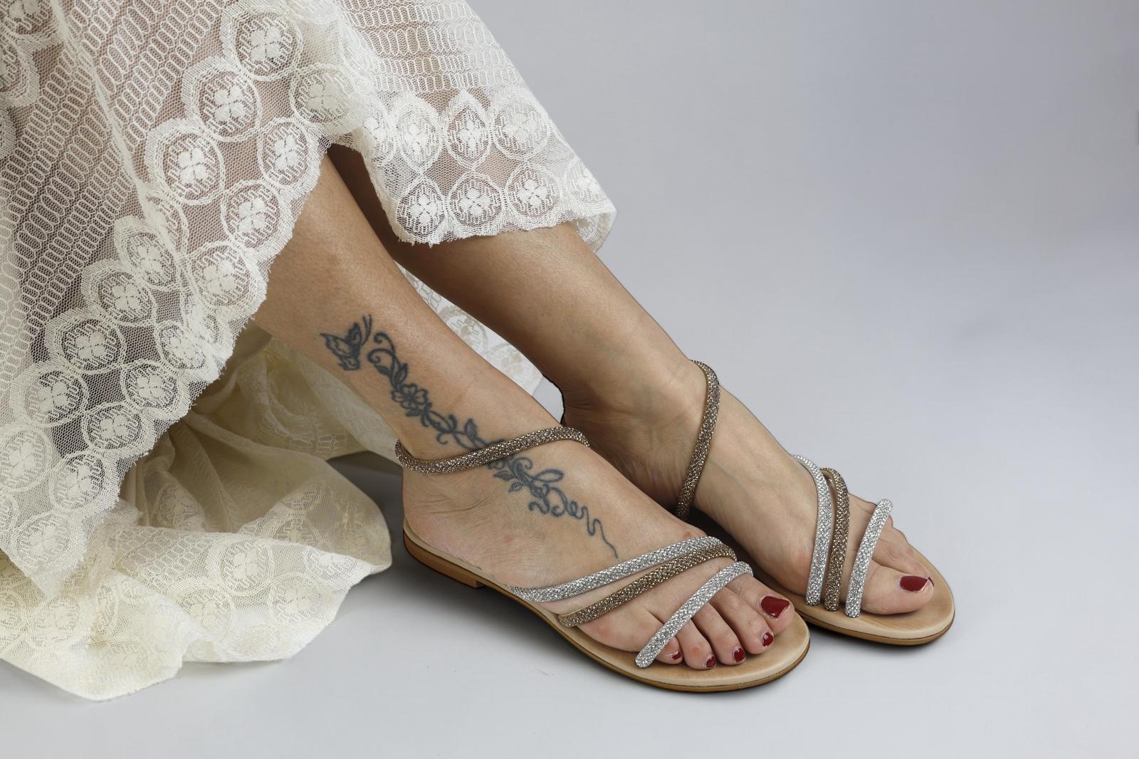 Mosaic sandalo donna con laccetti strassati argento e oro