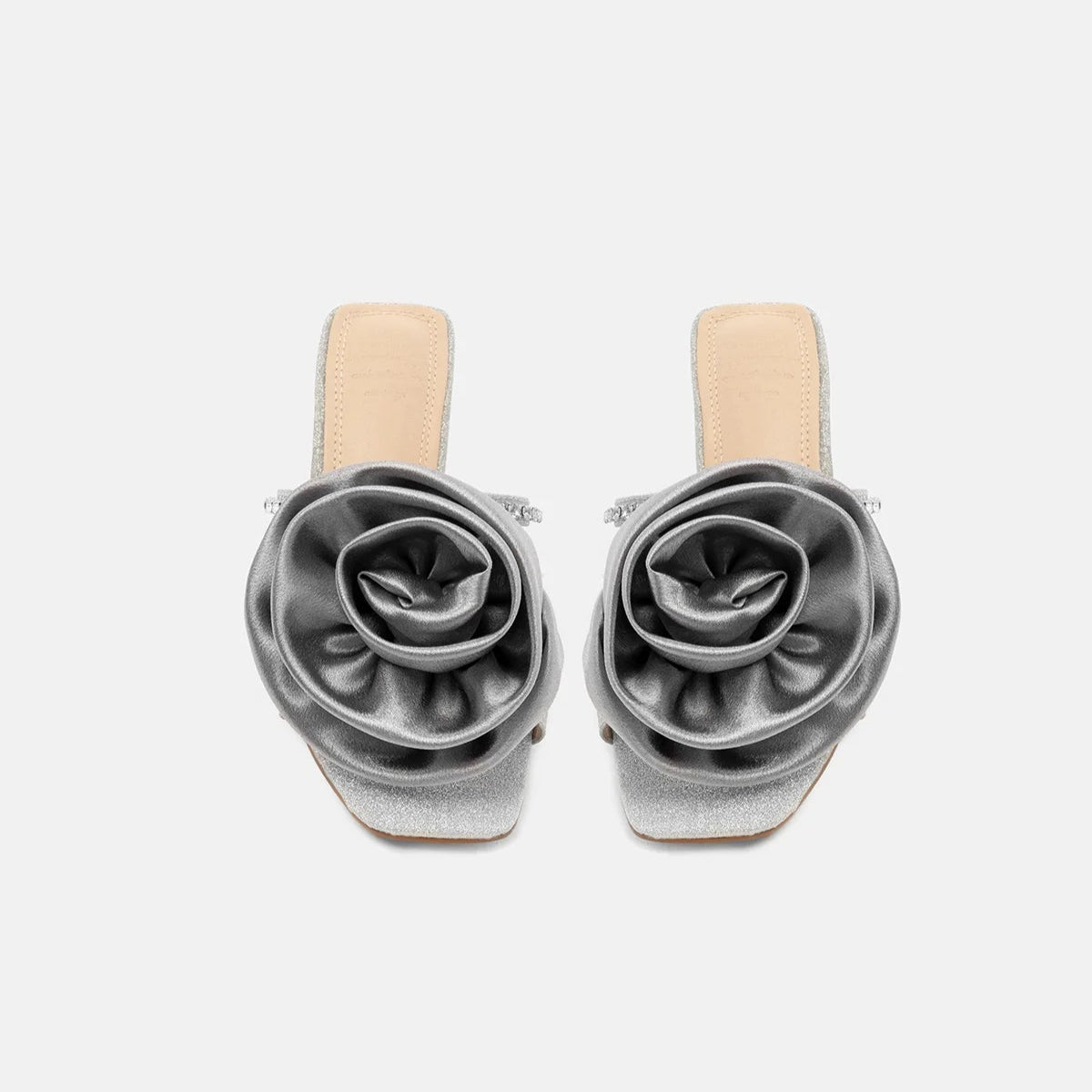 TwentyFourHaitch mules donna in lurex argento con listino gioiello e fiore in satin