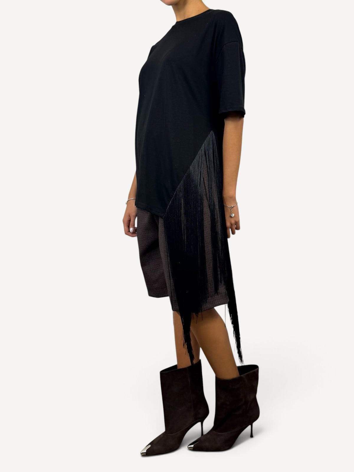 CECILE T-SHIRT NERA CON FRANGE