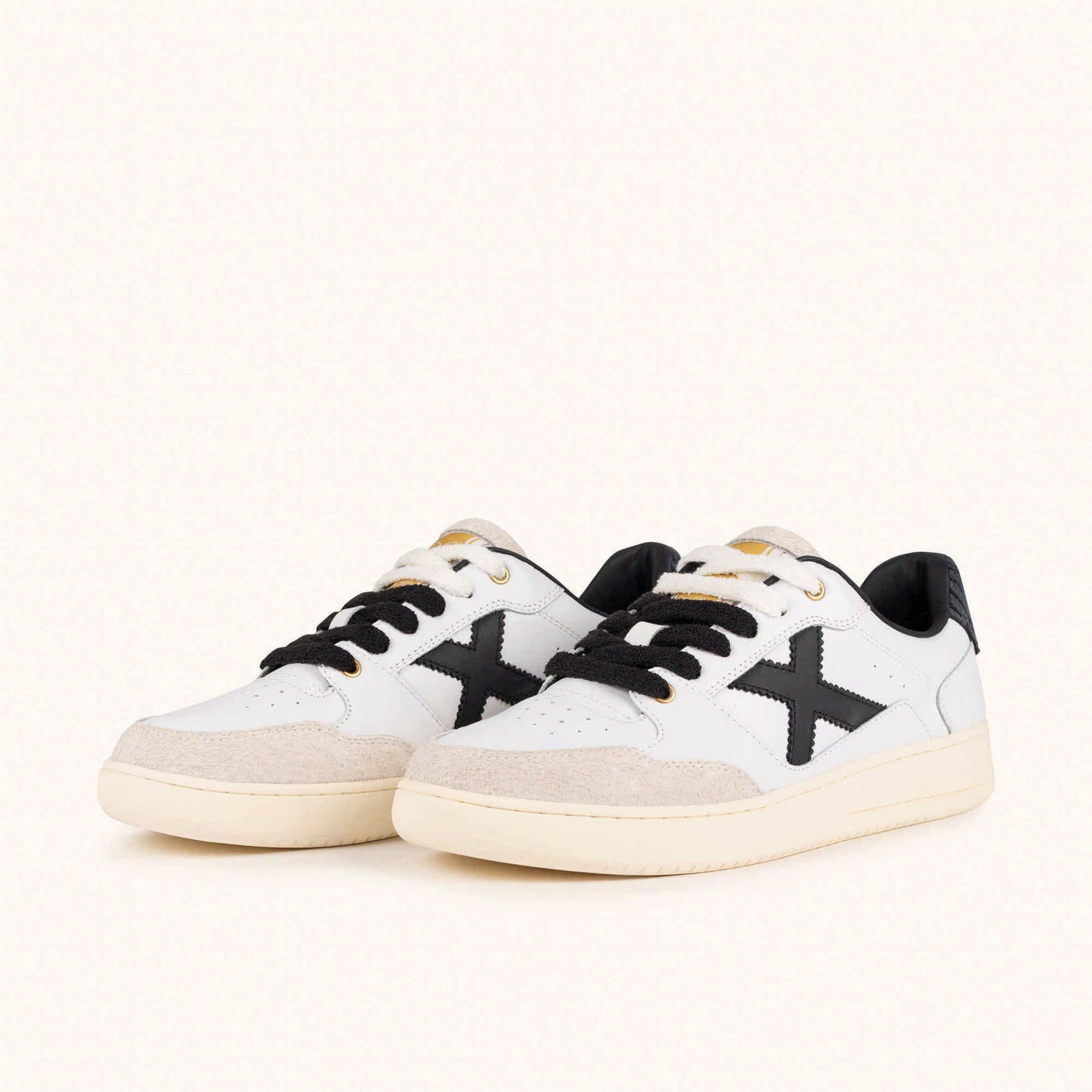 MUNICH SNEAKERS UOMO LEGIT VELLUTO BIANCO NERO