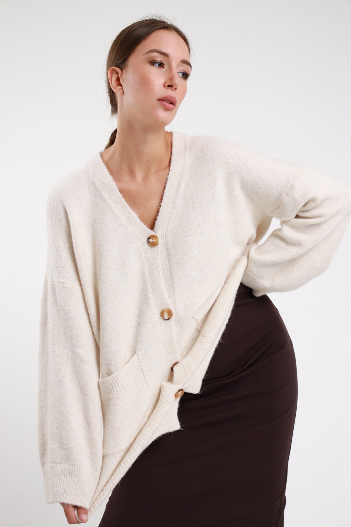 SUSY MIX CARDIGAN OVER LATTE
