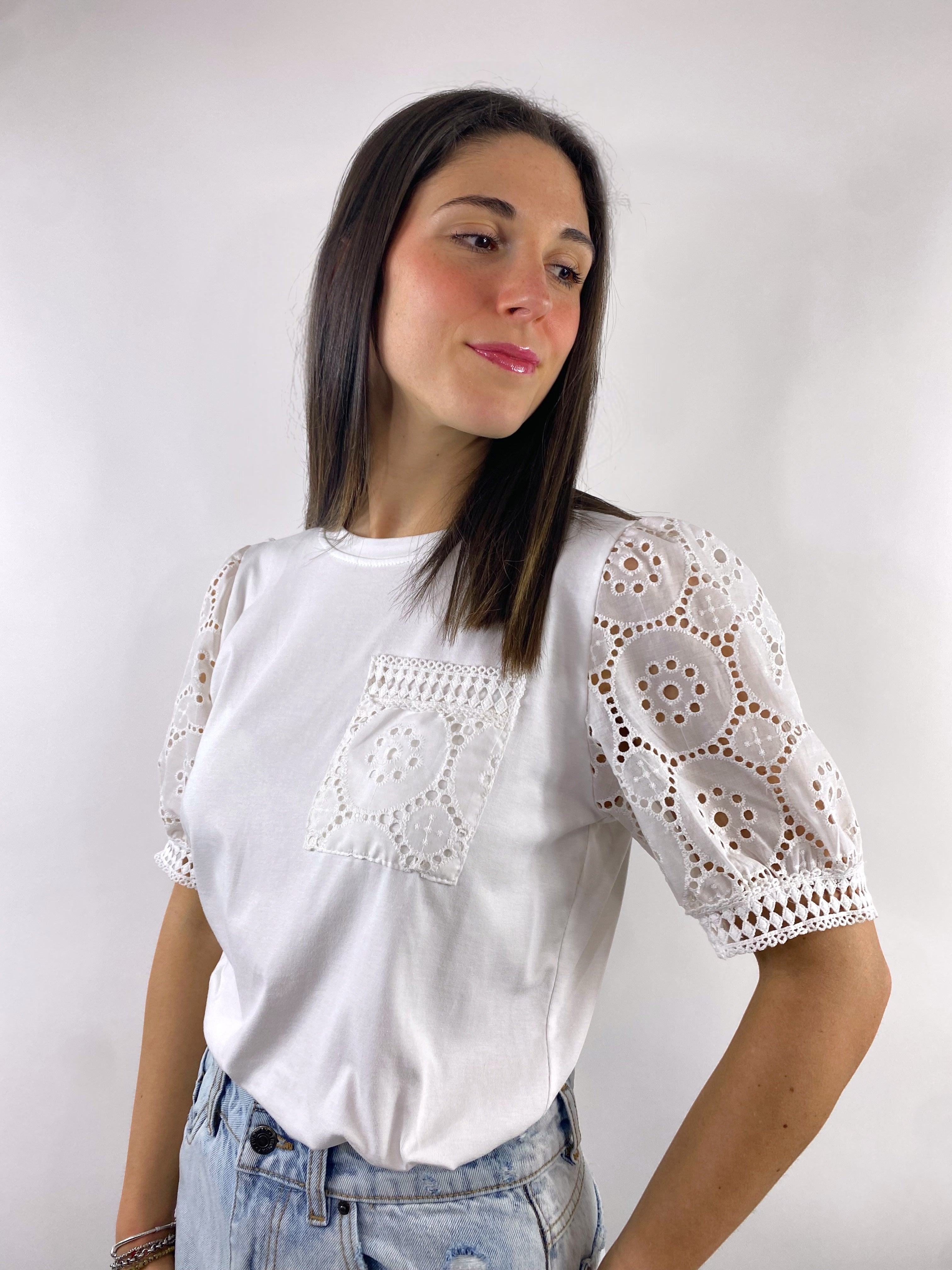 CECILE T-SHIRT BIANCA CON SANGALLO