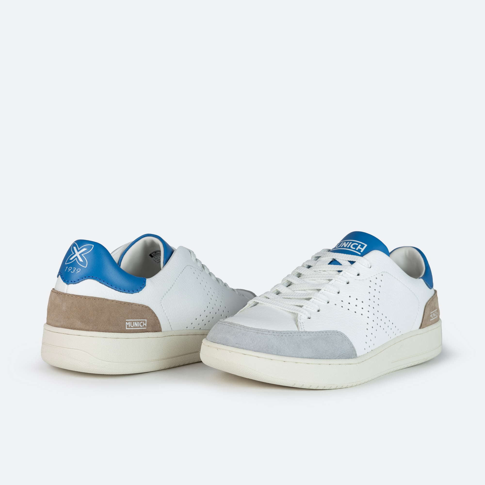 Munich Sneakers uomo pelle bianca dettagli azzurro