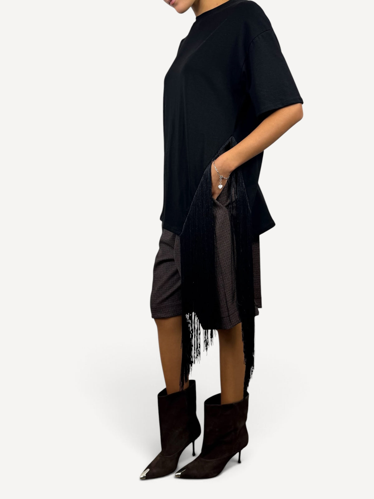 CECILE T-SHIRT NERA CON FRANGE