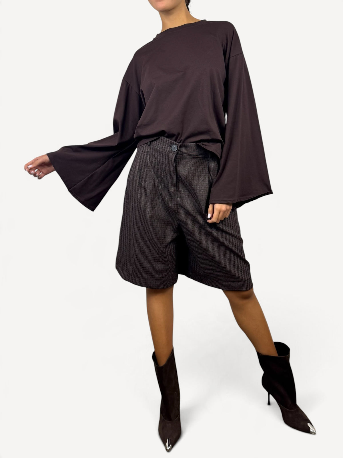 CECILE BERMUDA IN TWEED MORO