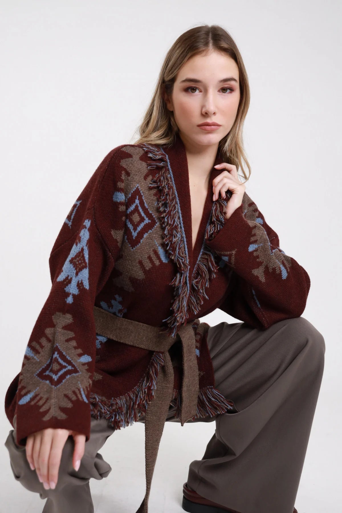 SUSY MIX CARDIGAN CON CINTURA VINO