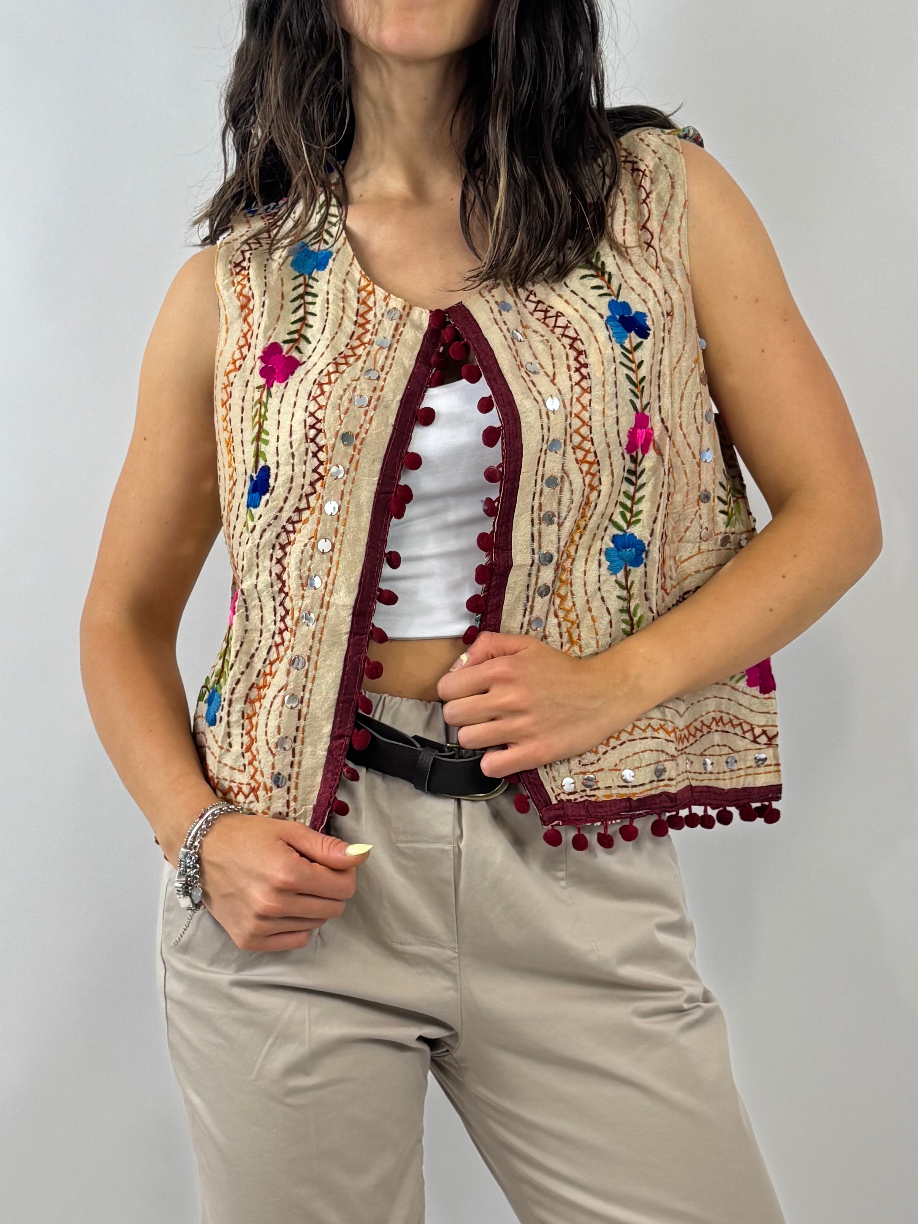 CECILE GILET SUZANI