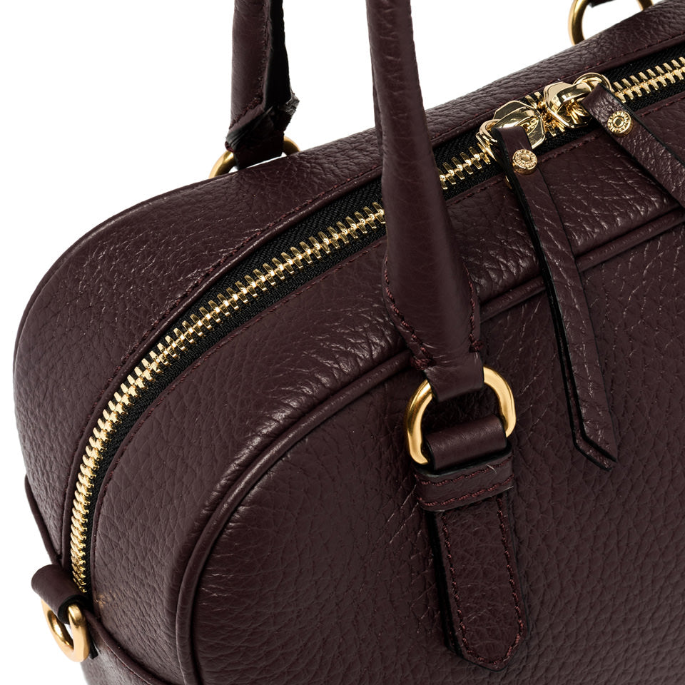 Gianni Chiarini Borsa a mano realizzata in pelle grana maxi plum